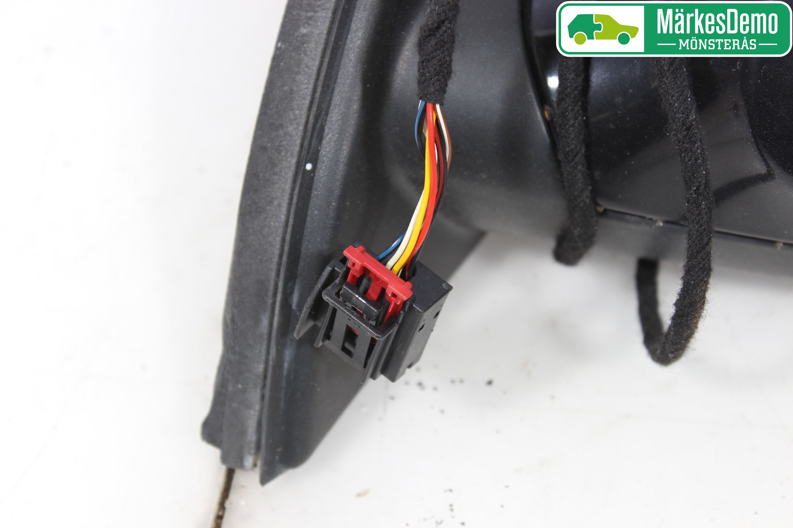 Volkswagen VW PASSAT 05-11 Spegel Yttre El Vä