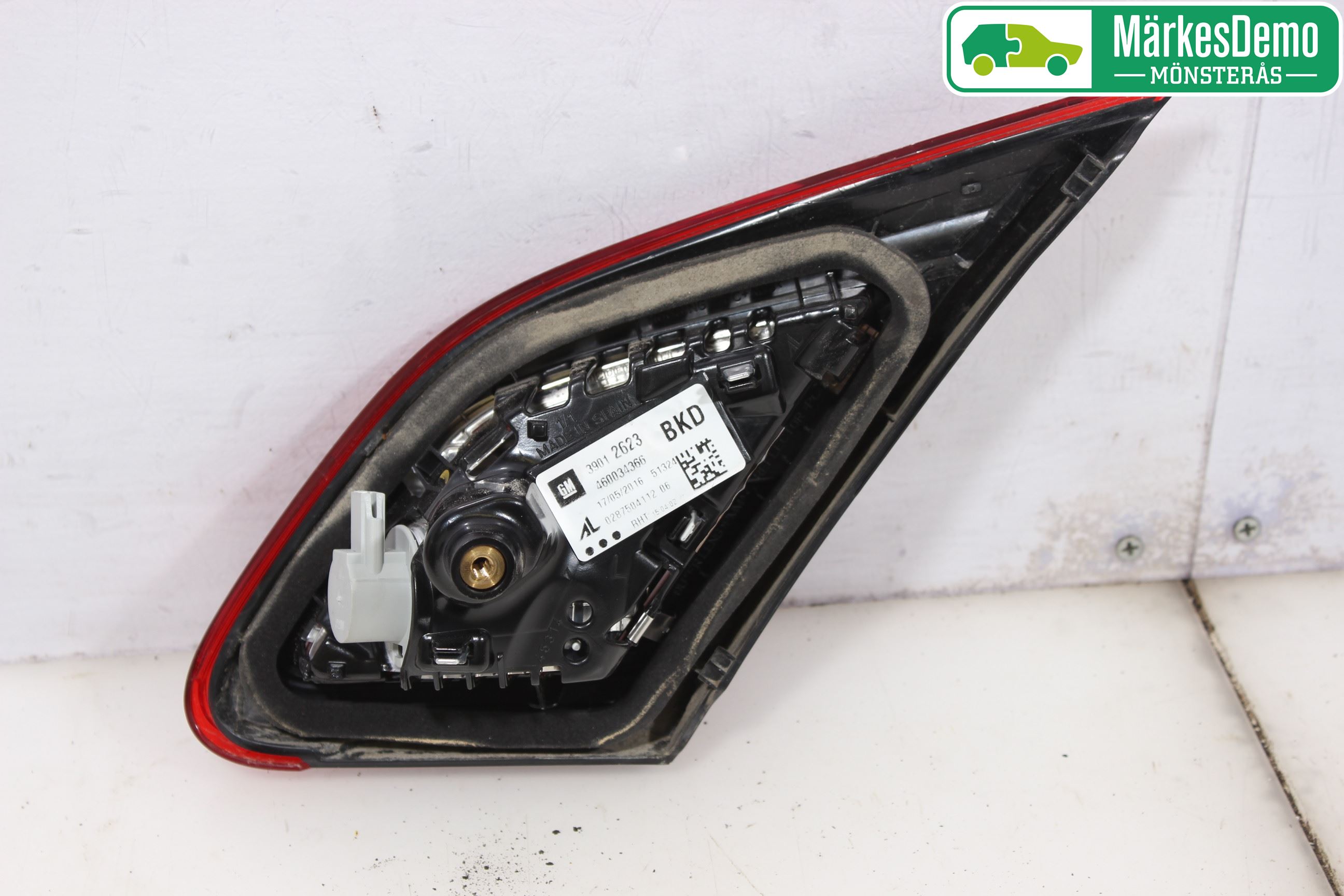 Opel CORSA E 15-19 Bakljus Lucka Vä