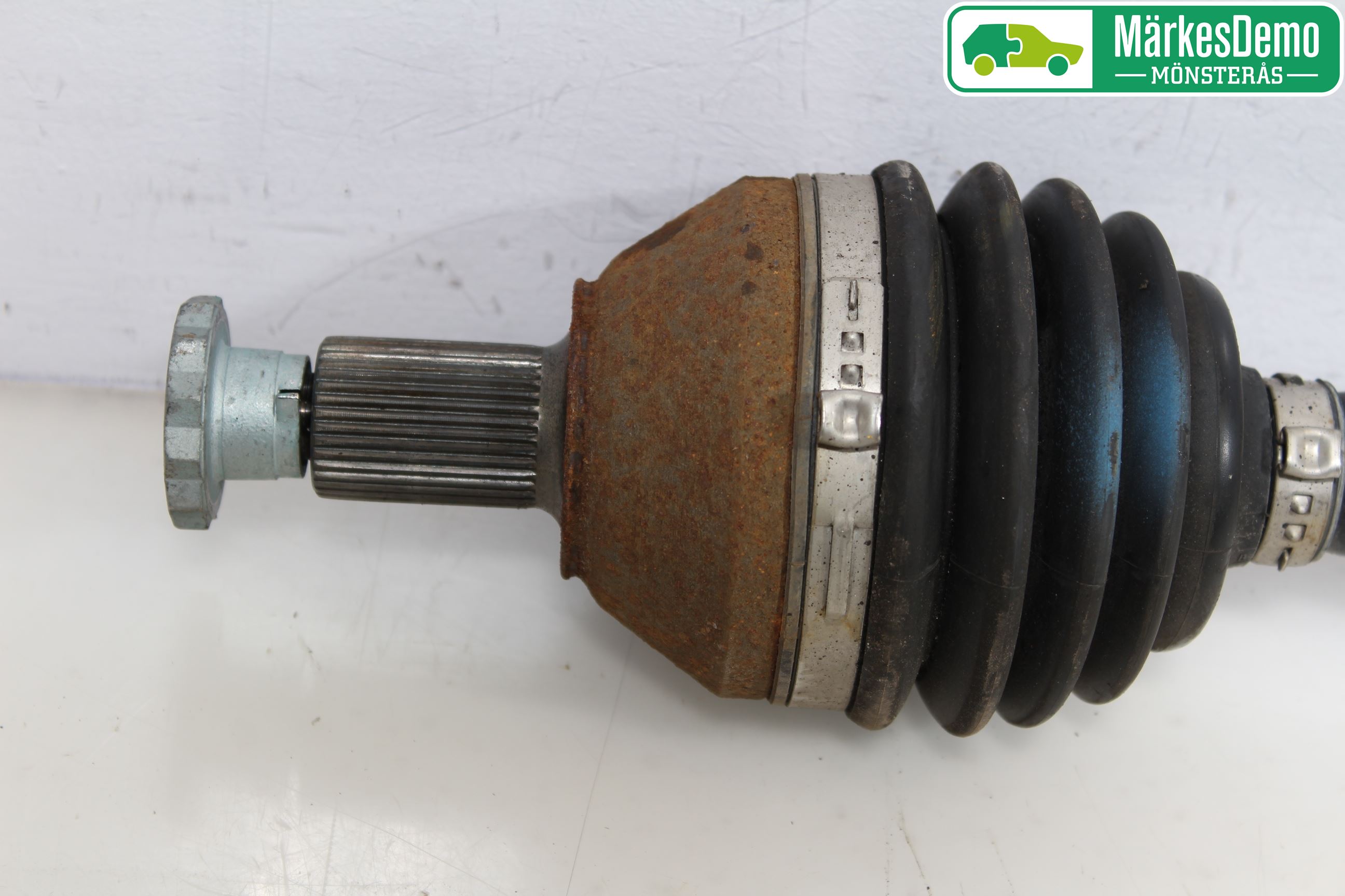 Skoda FABIA 15-21 Drivaxel Fram Höger