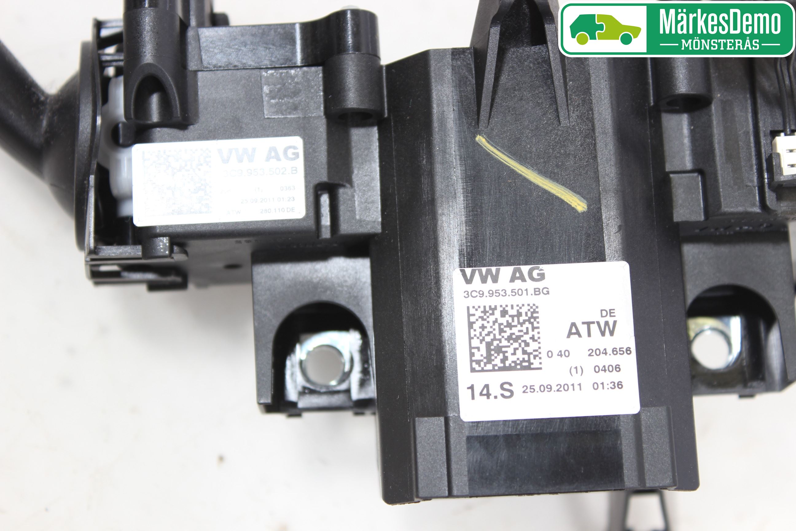 Volkswagen VW PASSAT 11-14 Spakcentral