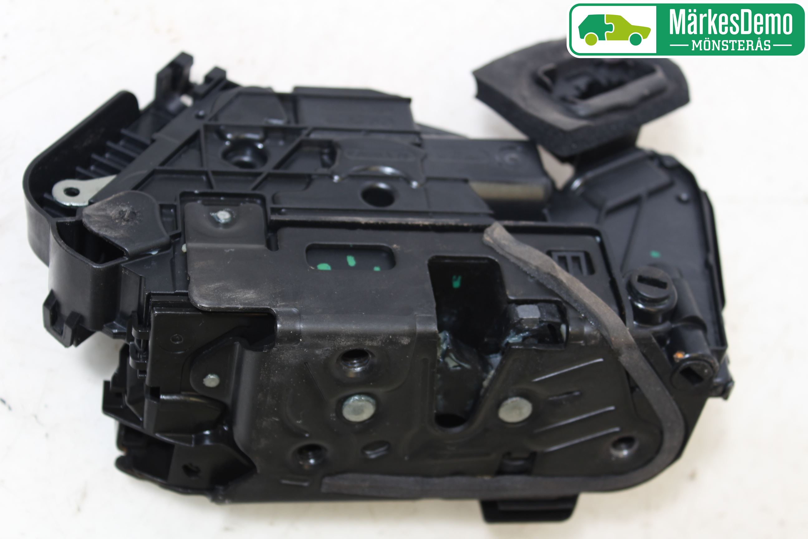 Skoda FABIA 15-21 Låskista-Dörrlås