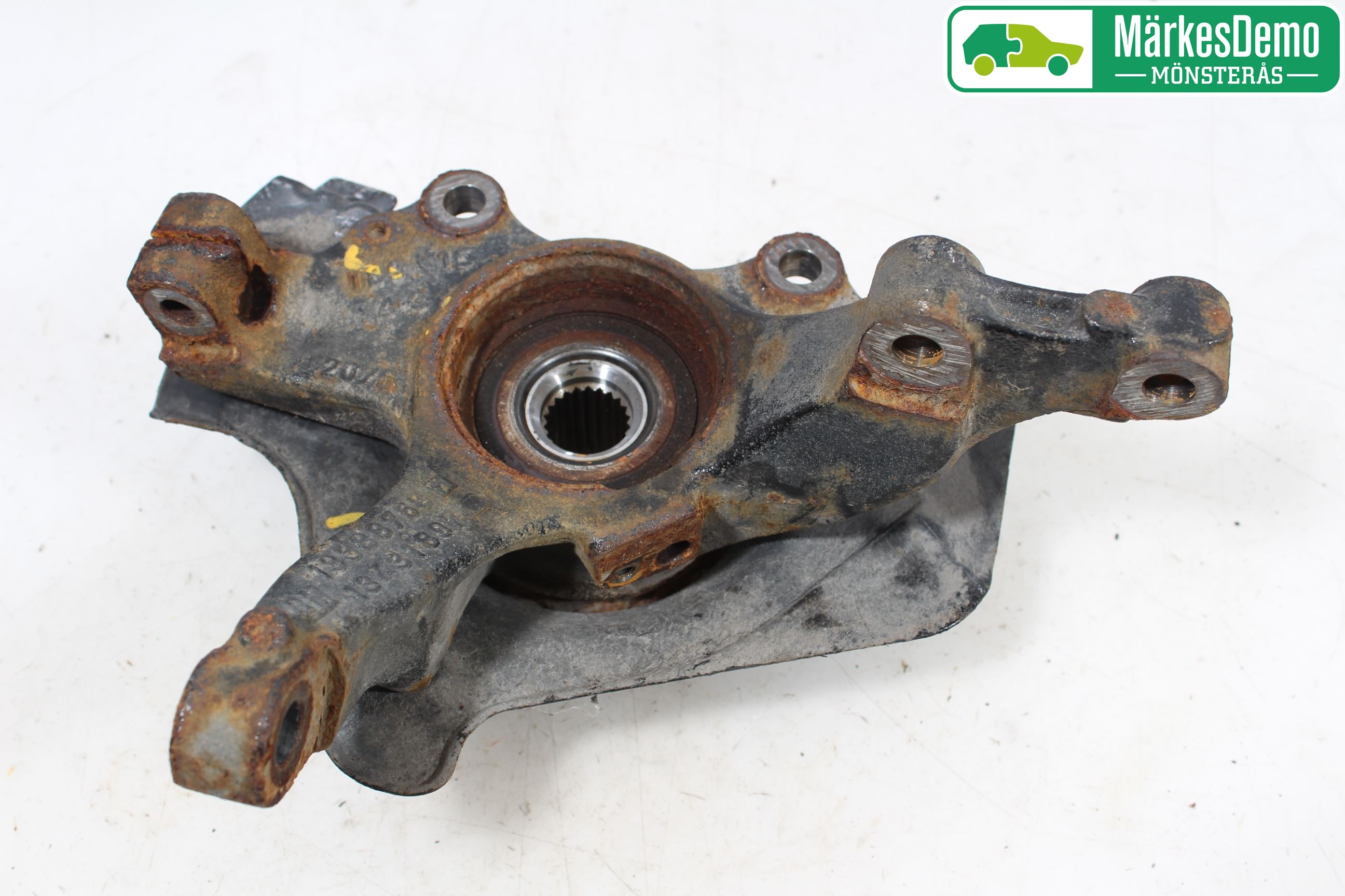 Opel CORSA E 15-19 Styrspindel Lagerhus Hö