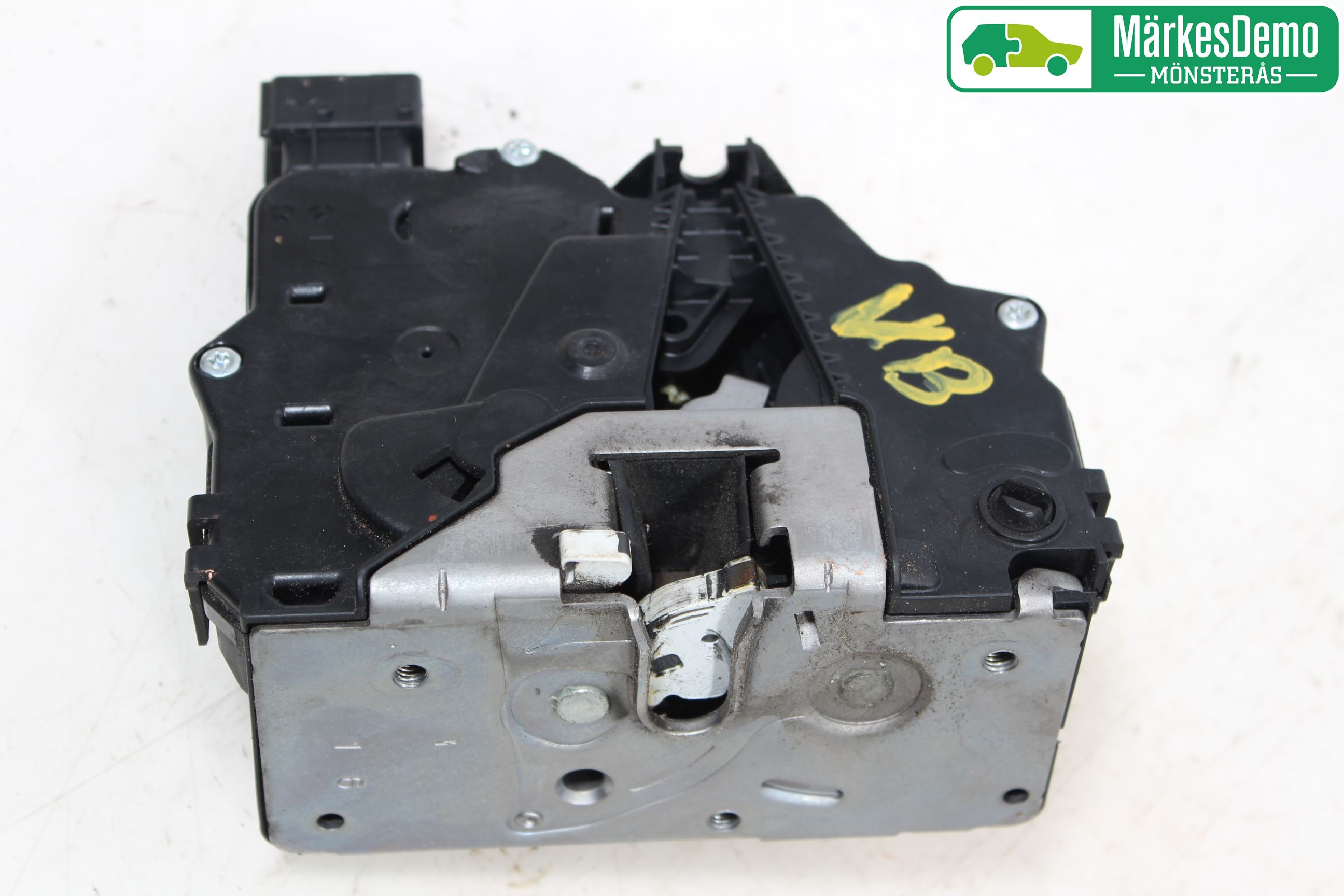 Opel CORSA E 15-19 Låskista-Dörrlås