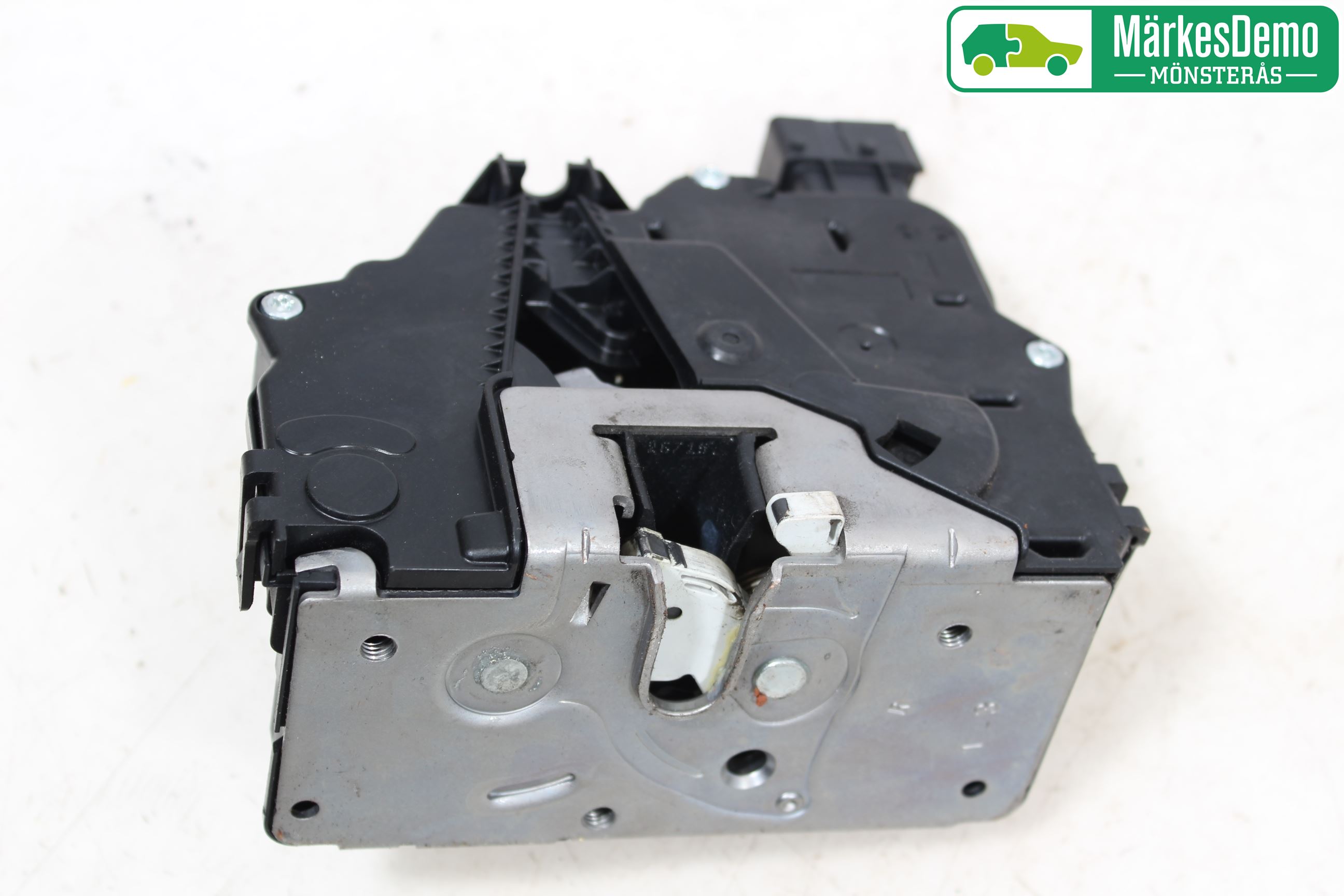 Opel CORSA E 15-19 Låskista-Dörrlås