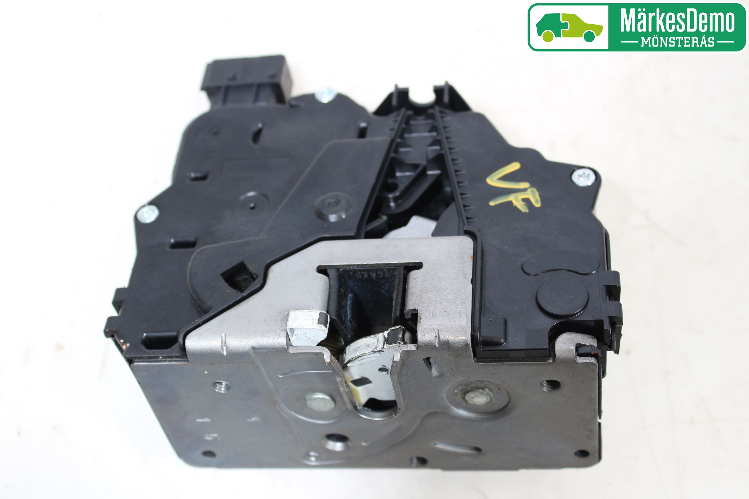 Opel CORSA E 15-19 Låskista-Dörrlås