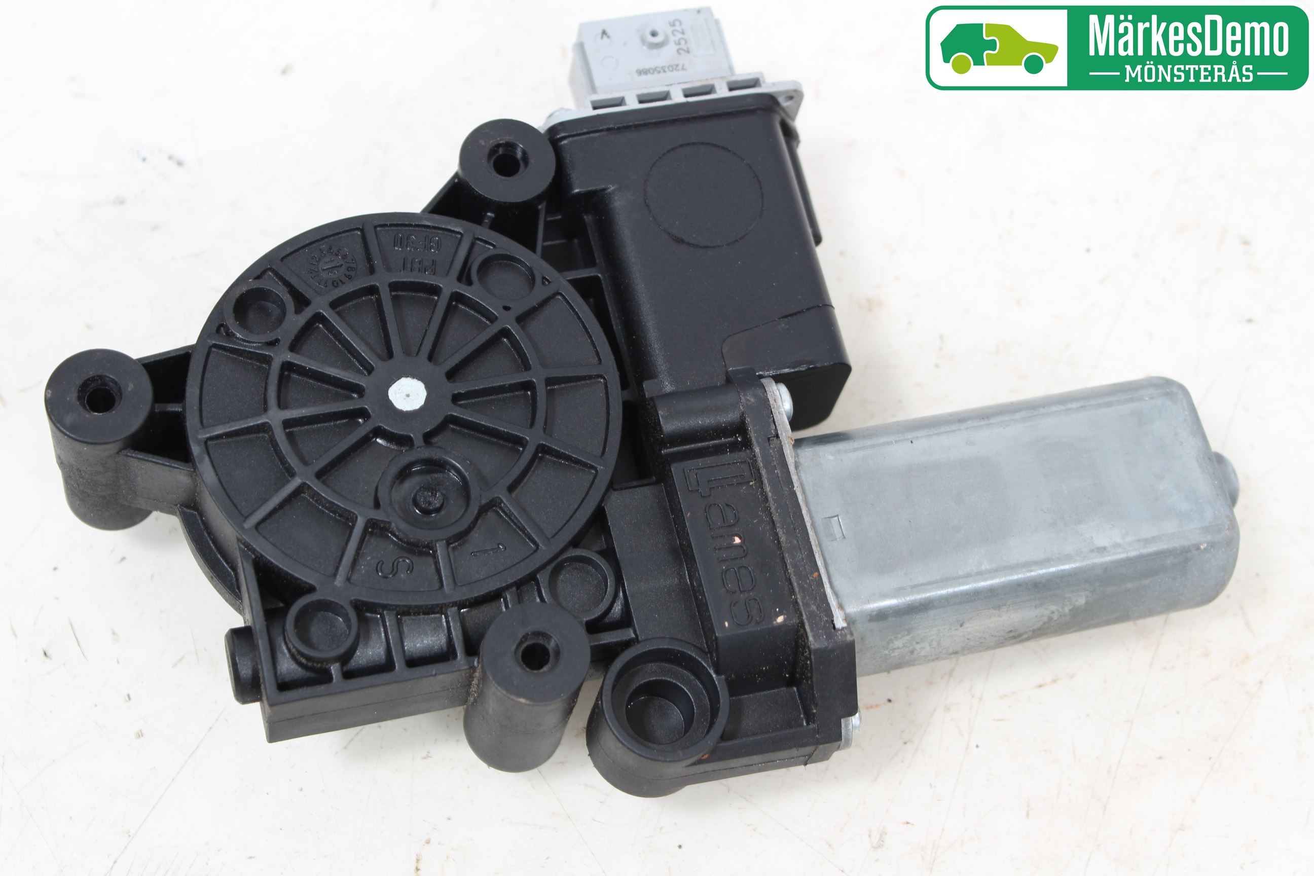 Opel CORSA E 15-19 Fönsterhissmotor