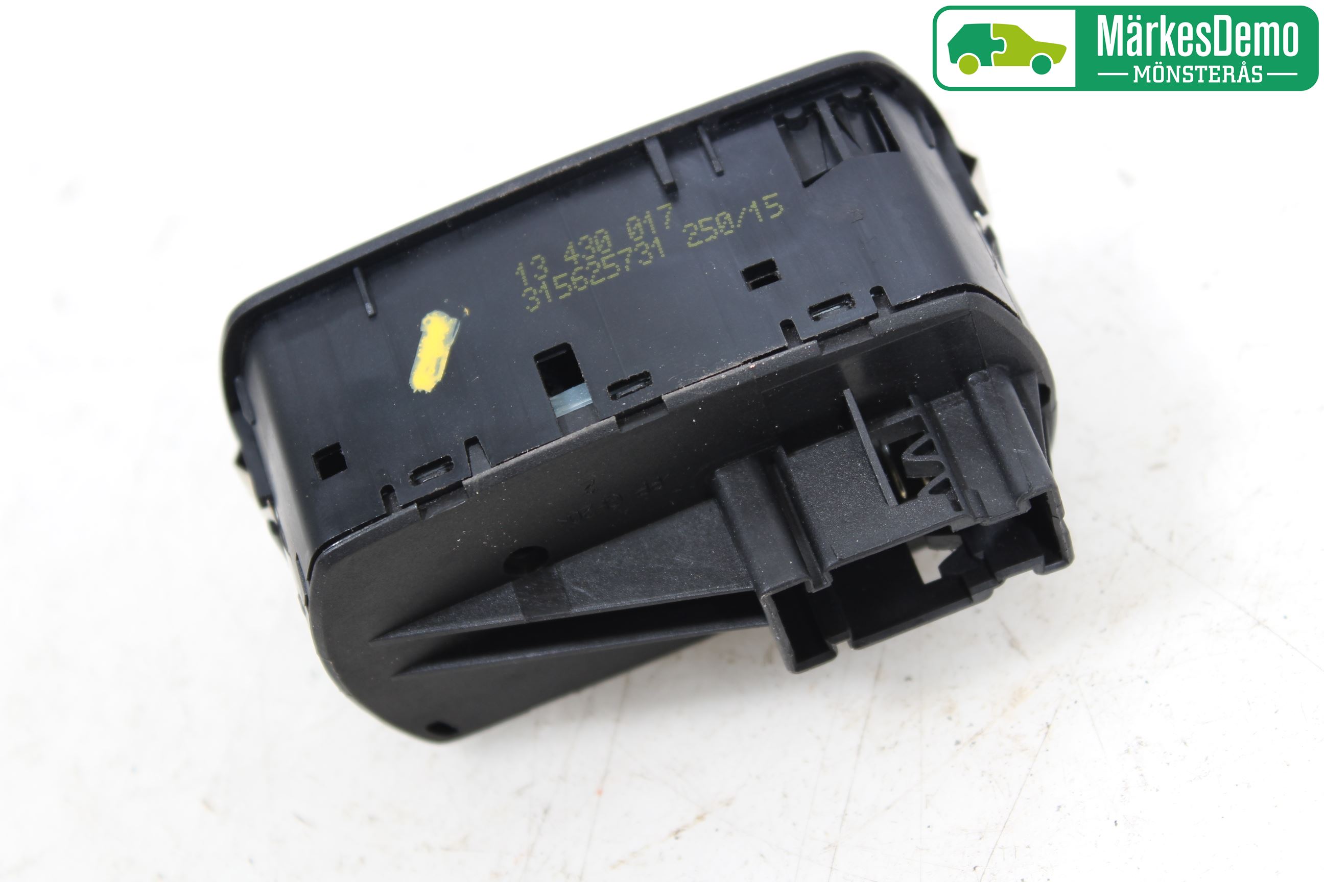 Opel CORSA E 15-19 Strömställare Elhiss