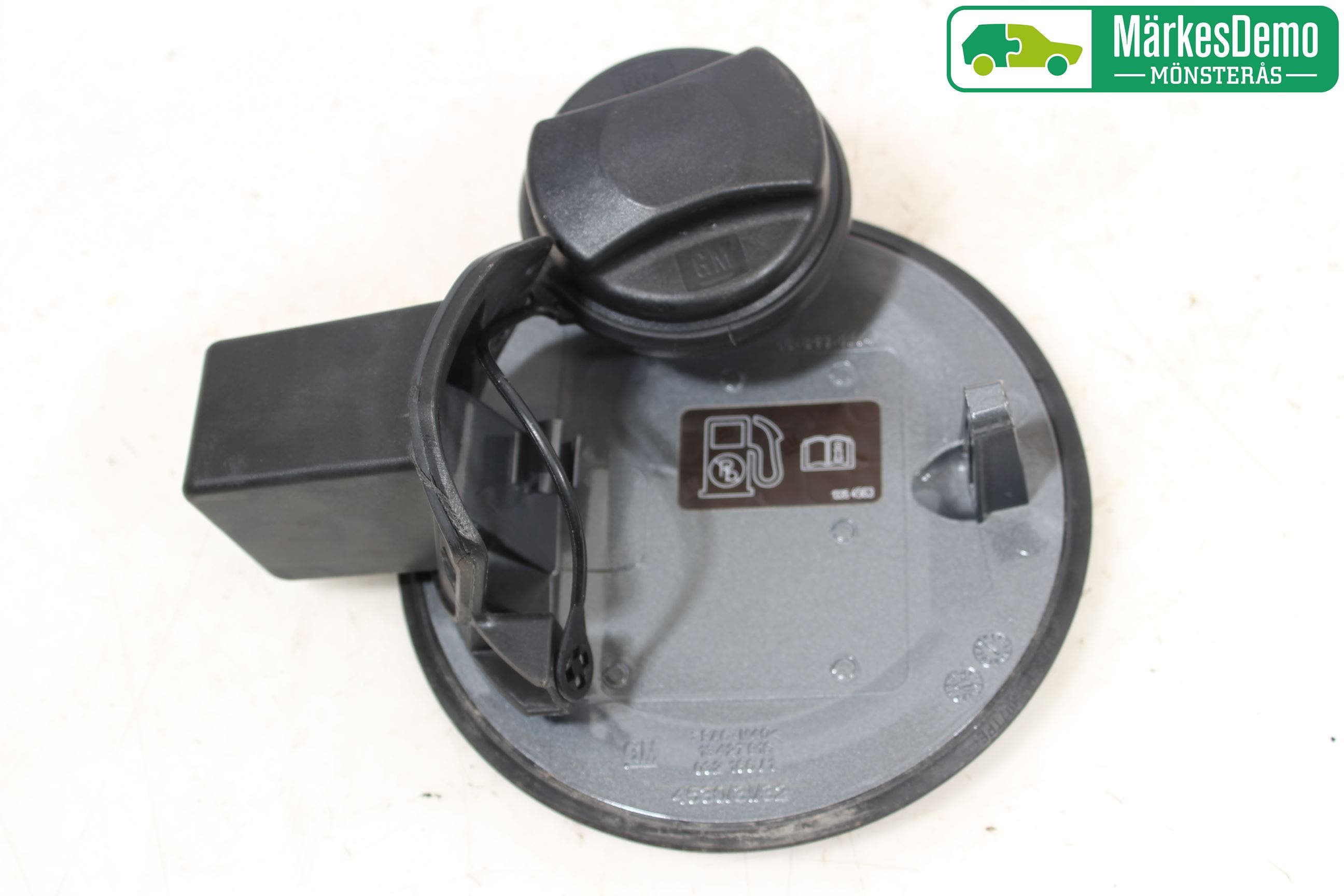 Opel CORSA E 15-19 Tanklucka