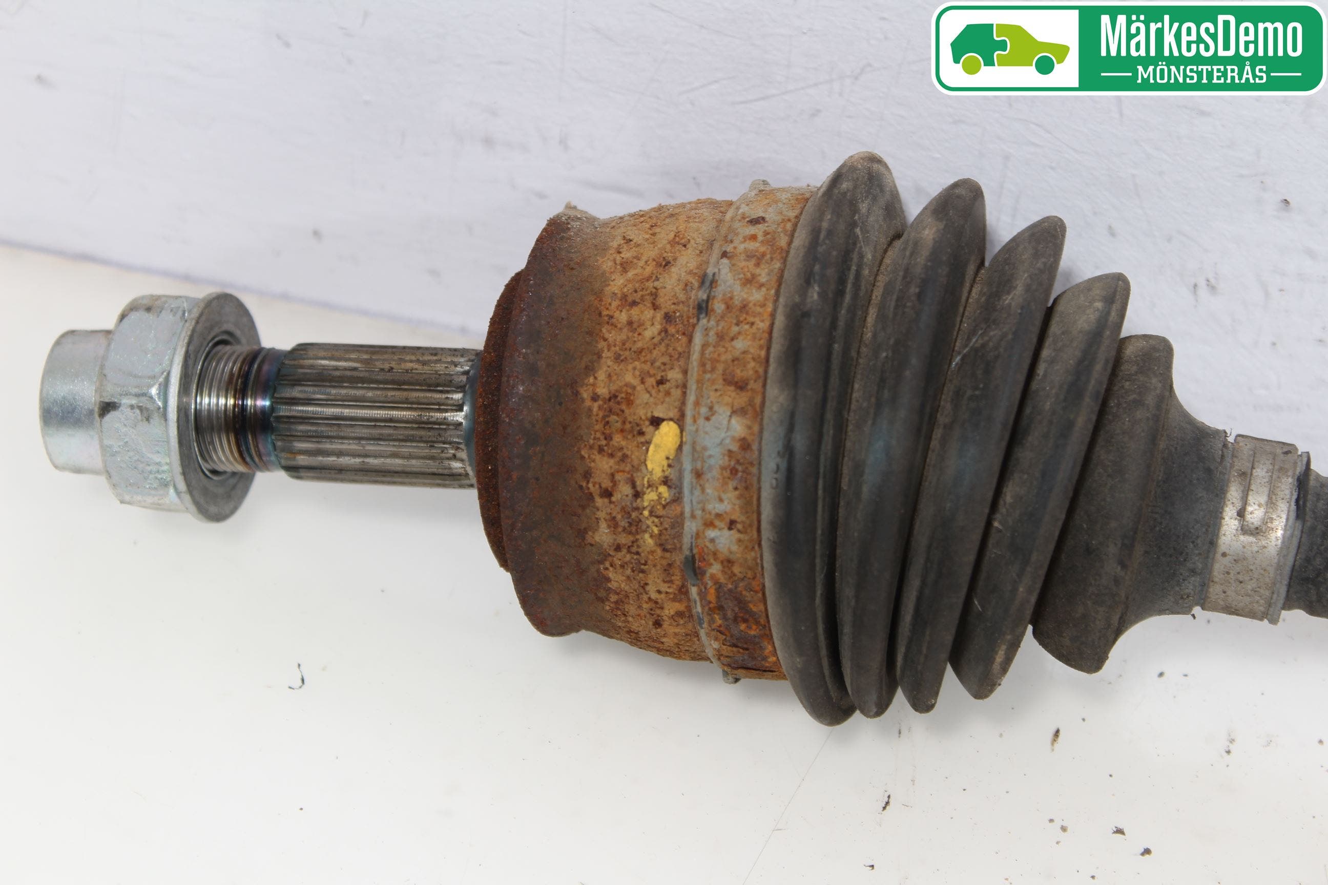 Opel CORSA E 15-19 Drivaxel Fram Höger