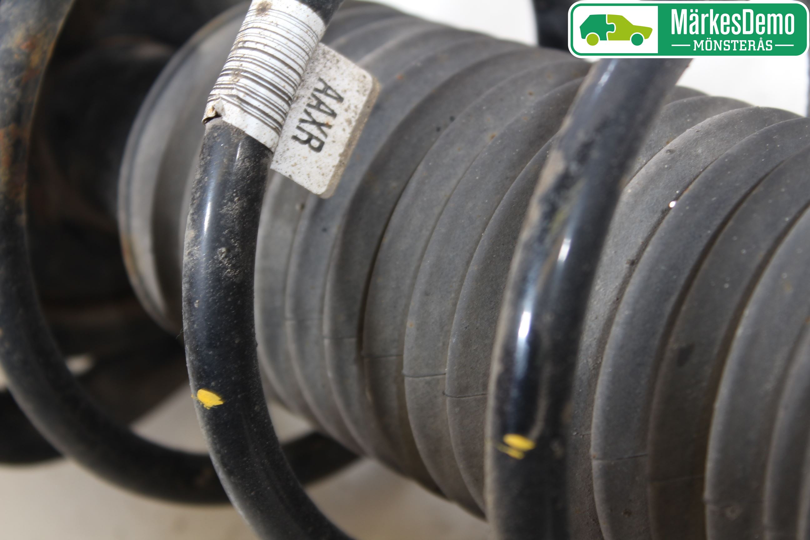 Opel CORSA E 15-19 Fjäderben Fram Höger