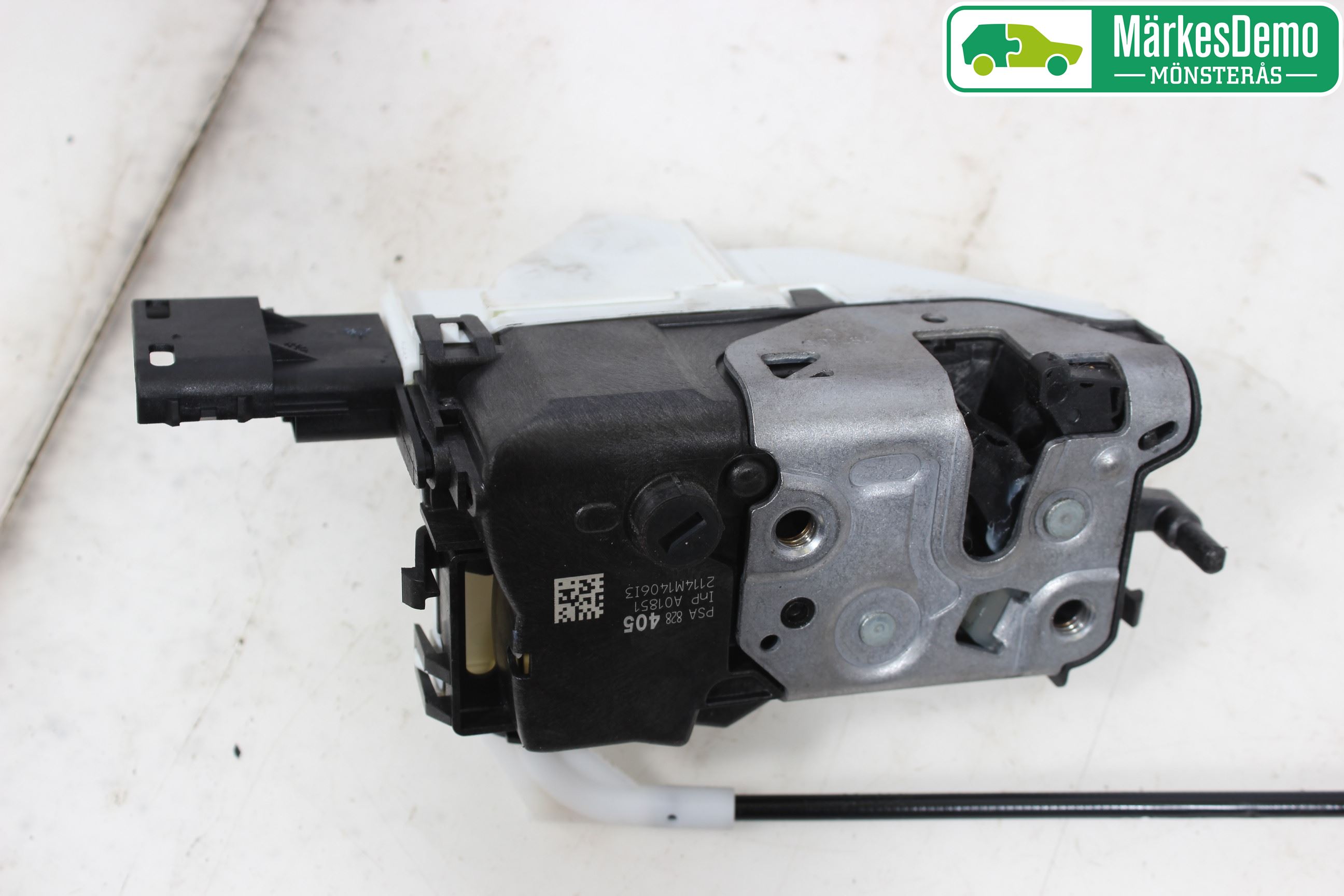 Peugeot PARTNER 08-15 Låskista-Dörrlås