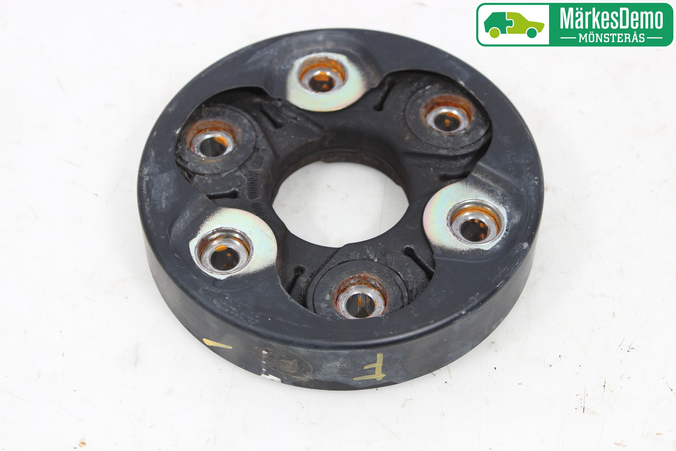 Volkswagen VW GOLF / E-GOLF VII 13-20 Mellanaxel Gummiknut