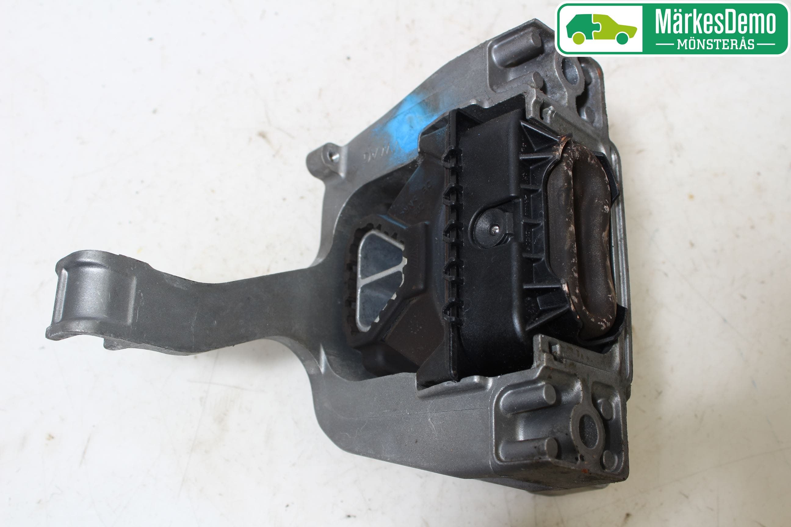 Volkswagen VW TIGUAN 16-24 Motorkudde