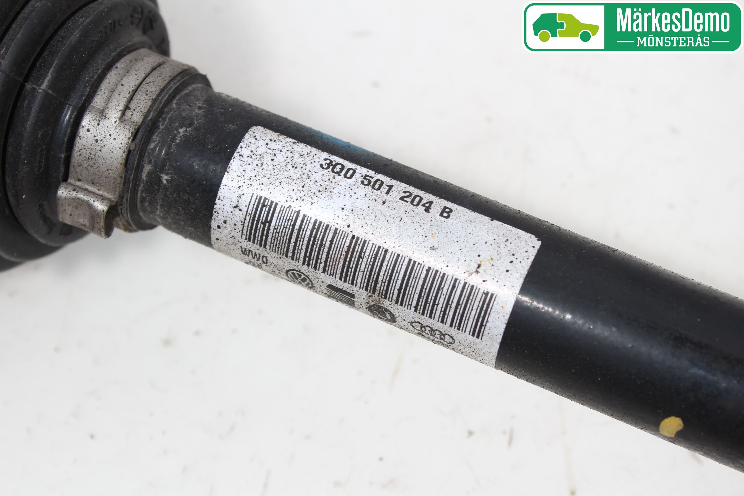 Volkswagen VW TIGUAN 16-24 Drivaxel Bak Höger