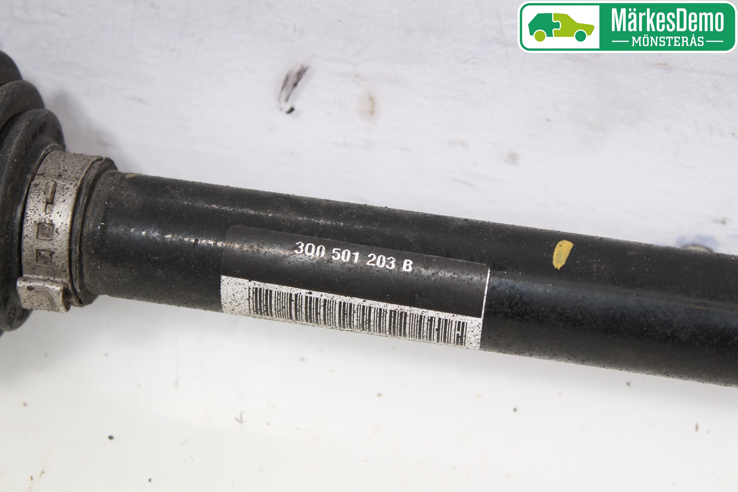 Volkswagen VW TIGUAN 16-24 Drivaxel Bak Vänster