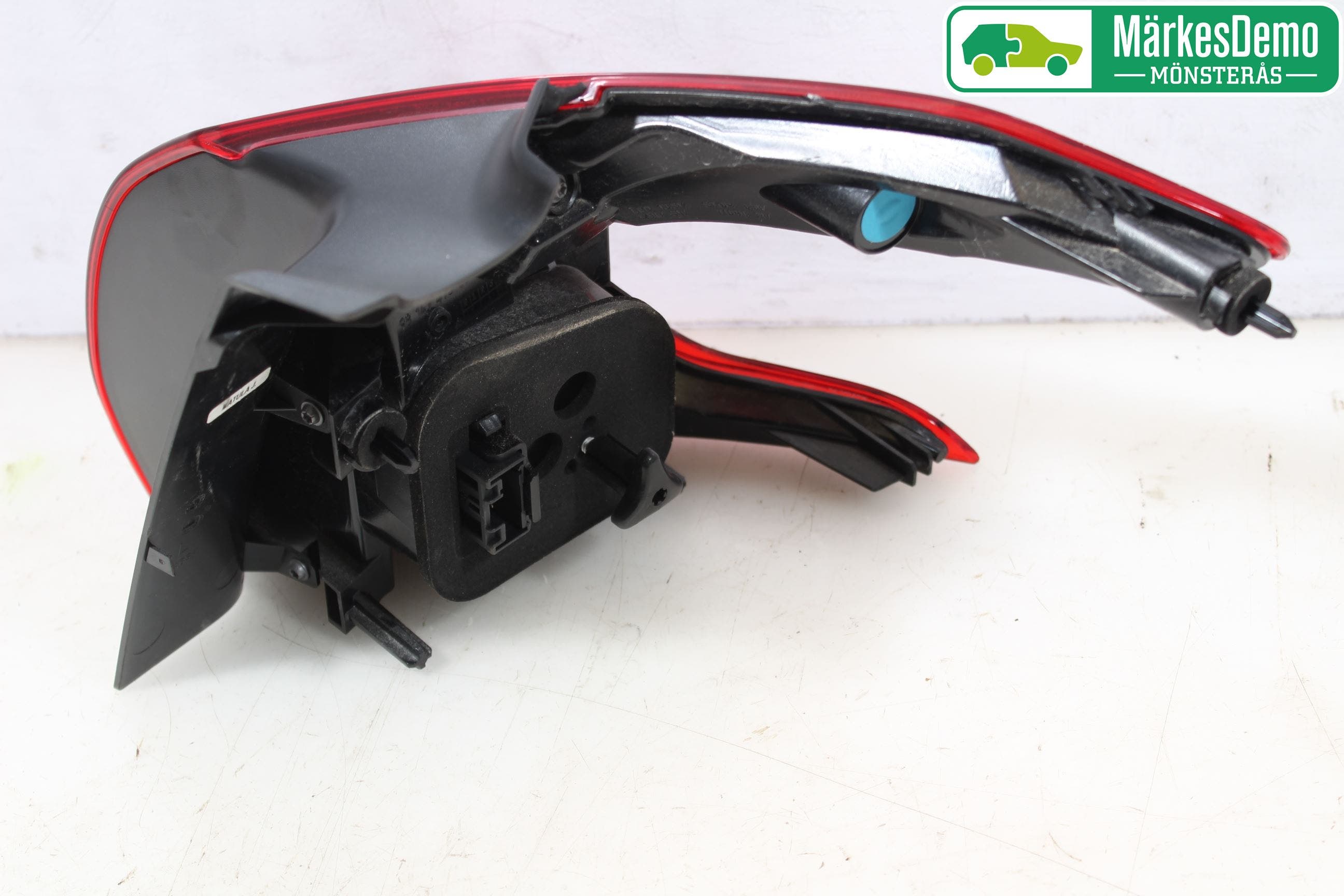 Peugeot 2008 13-20 Bakljus Vänster