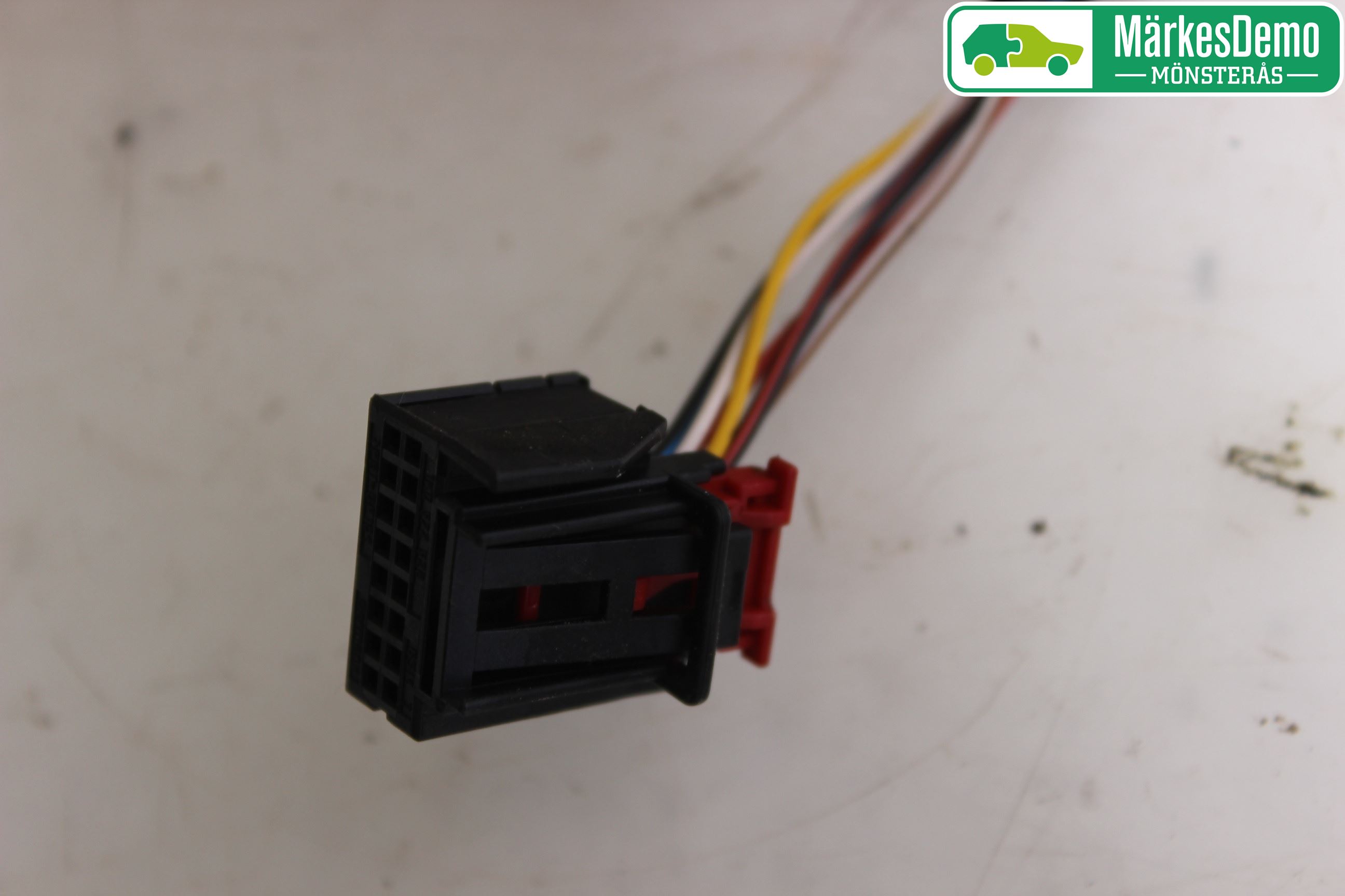 Volkswagen VW PASSAT 05-11 Spegel Yttre El Vä