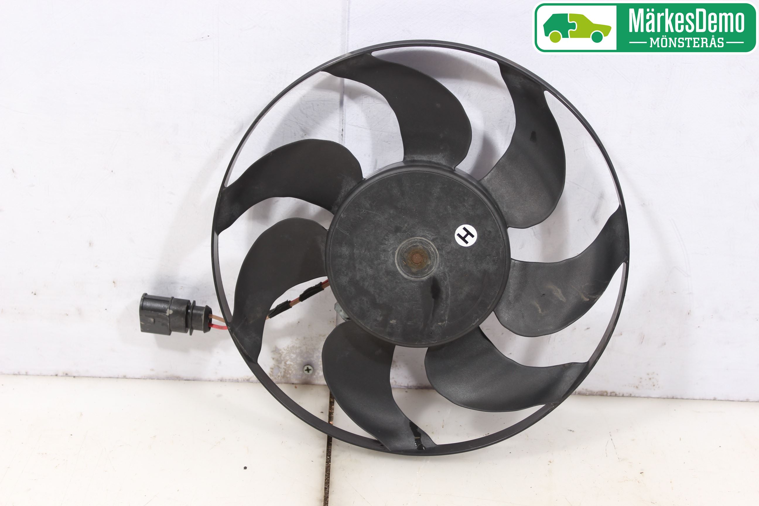 Volkswagen VW PASSAT 05-11 Kylfläkt El