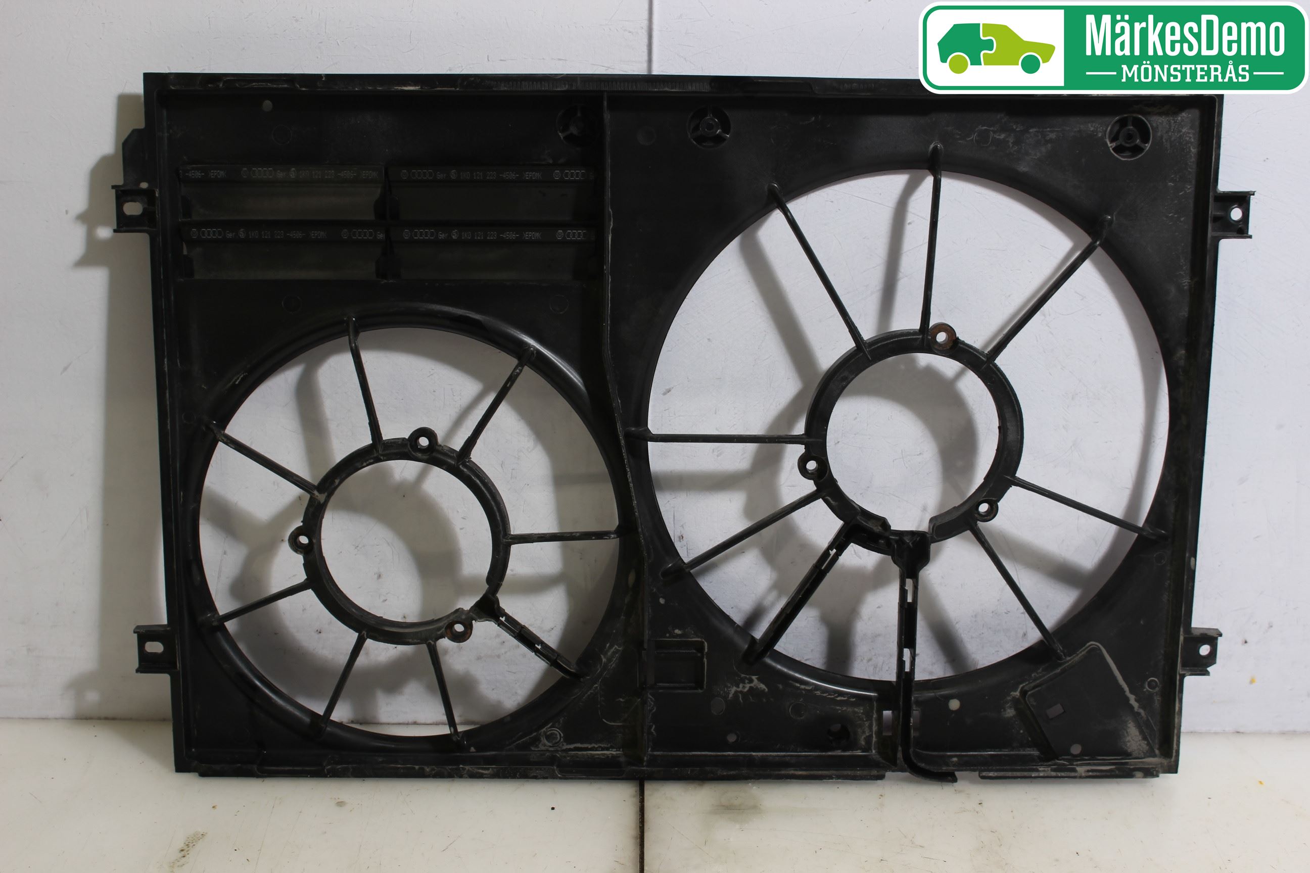 Volkswagen VW PASSAT 05-11 Kylfläktkåpa