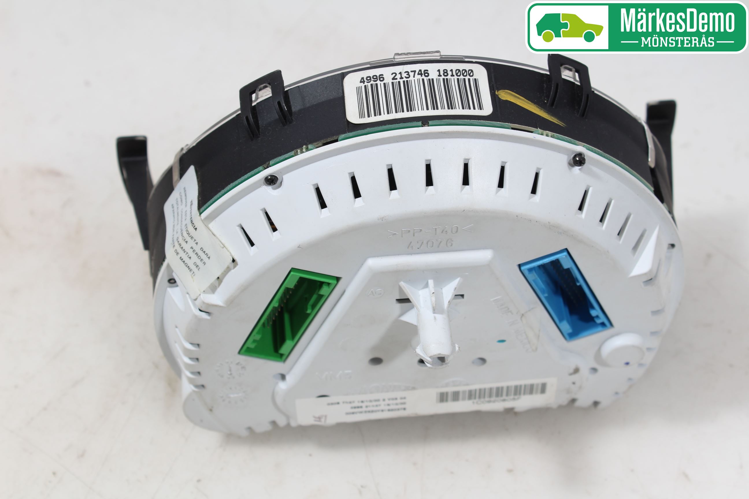 Volkswagen VW BEETLE 98-10 Instrument Komb