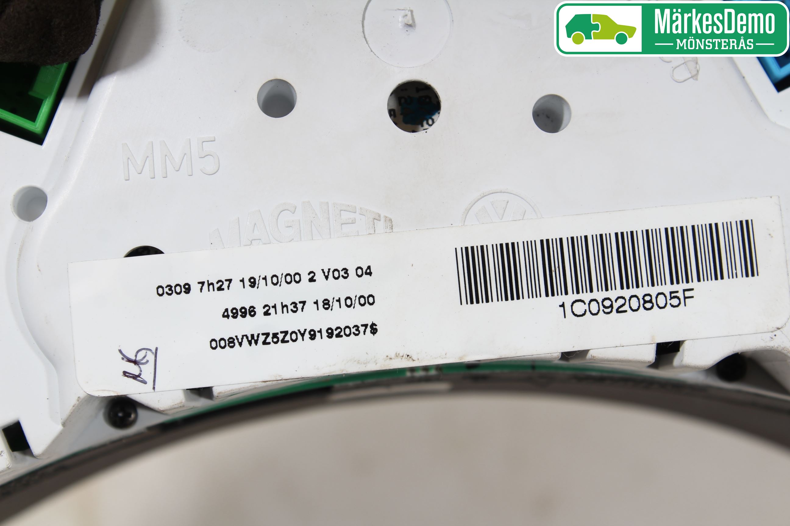 Volkswagen VW BEETLE 98-10 Instrument Komb
