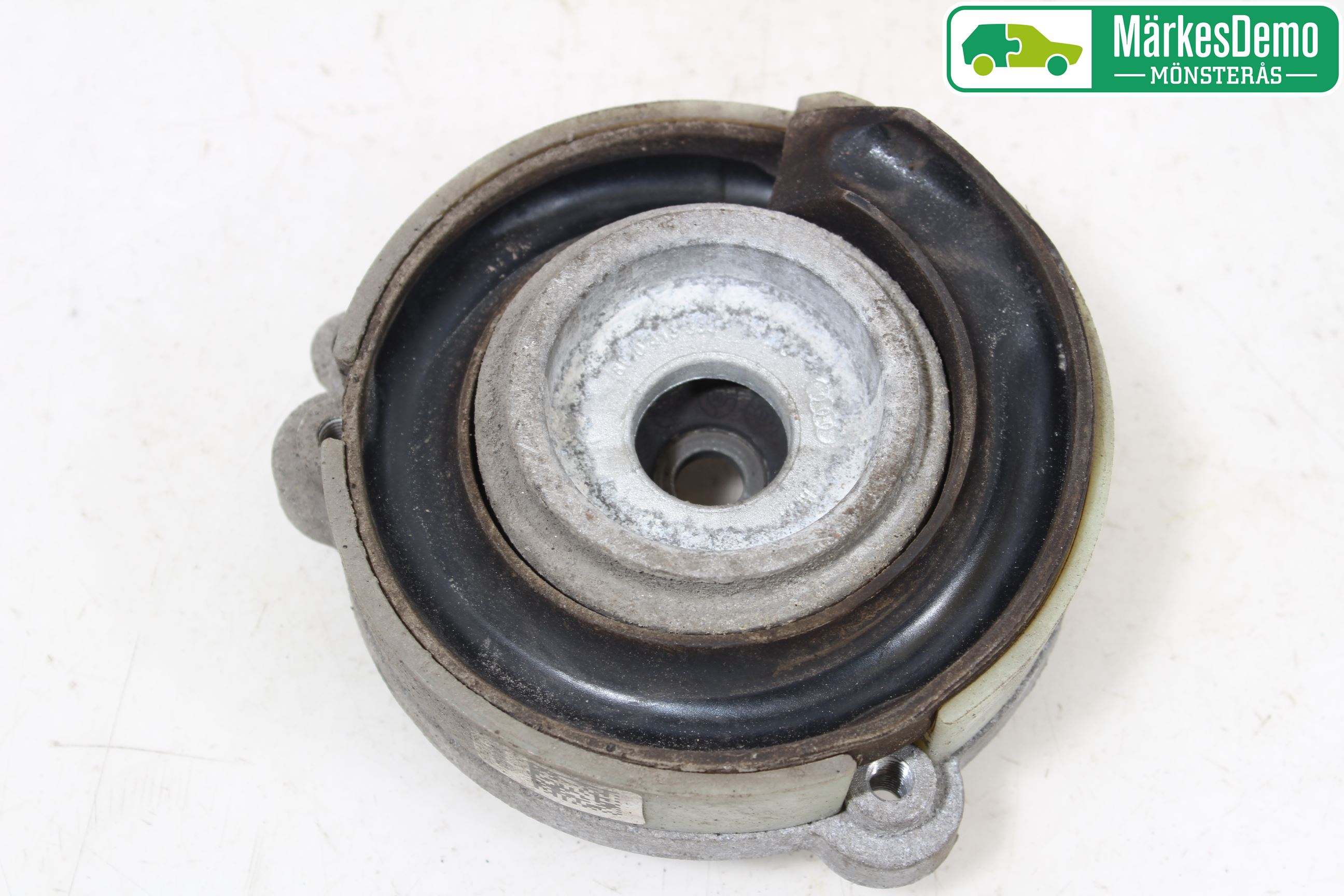 Audi A4/S4 B9 16-19 Fjäderbenslager Fram