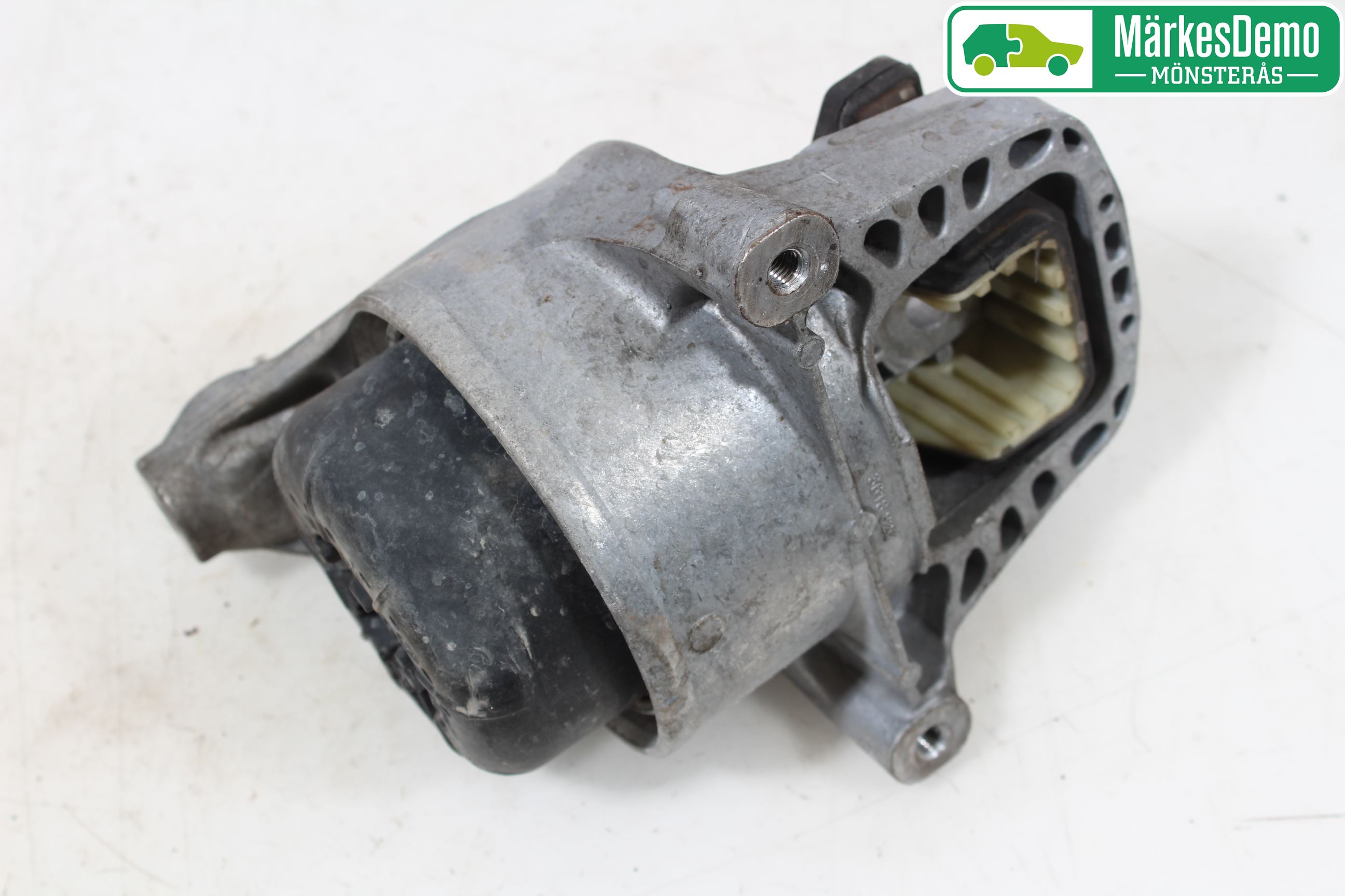 Audi A4/S4 B9 16-19 Motorkudde