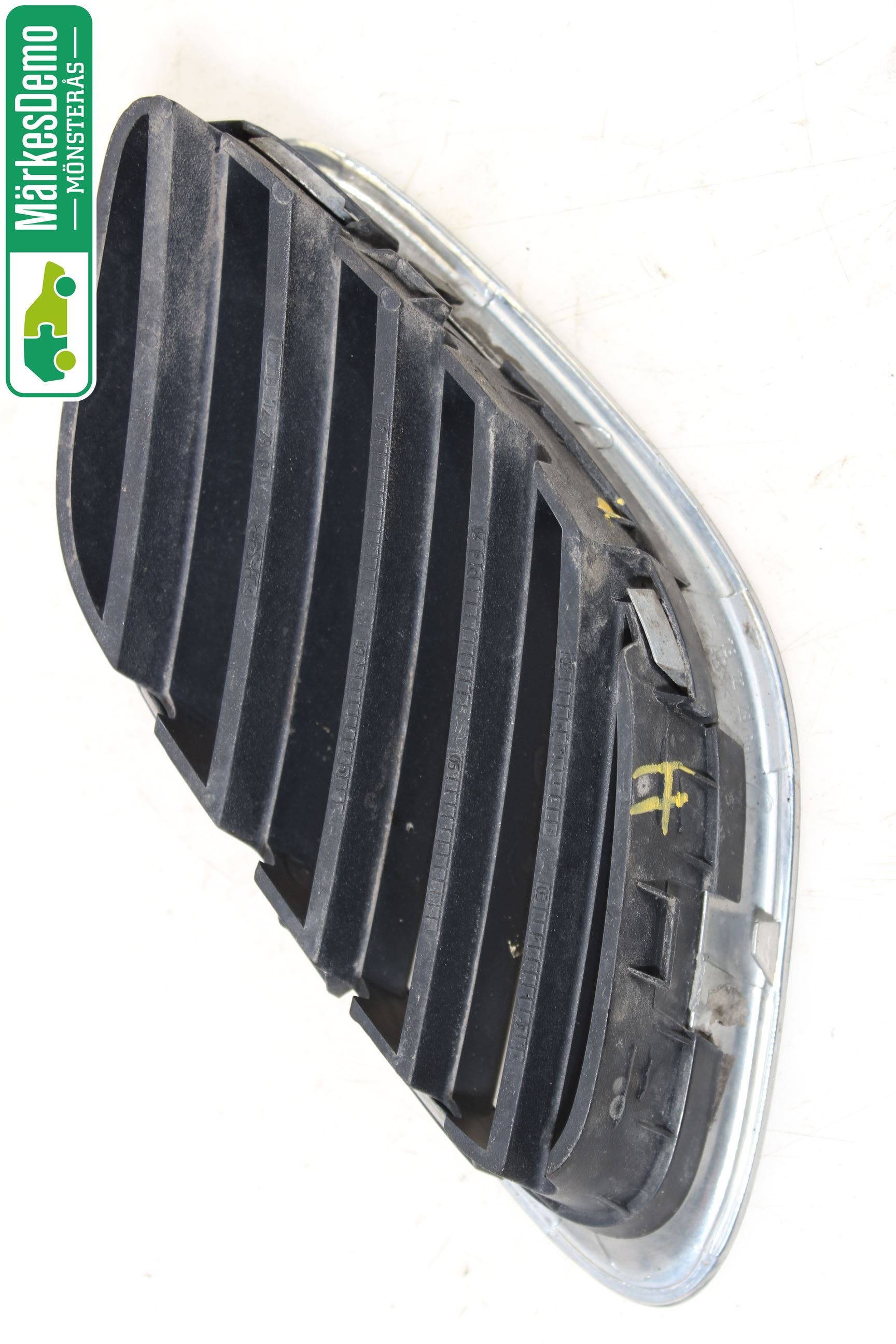 Saab 9-3 VER 2 Grilldel Höger