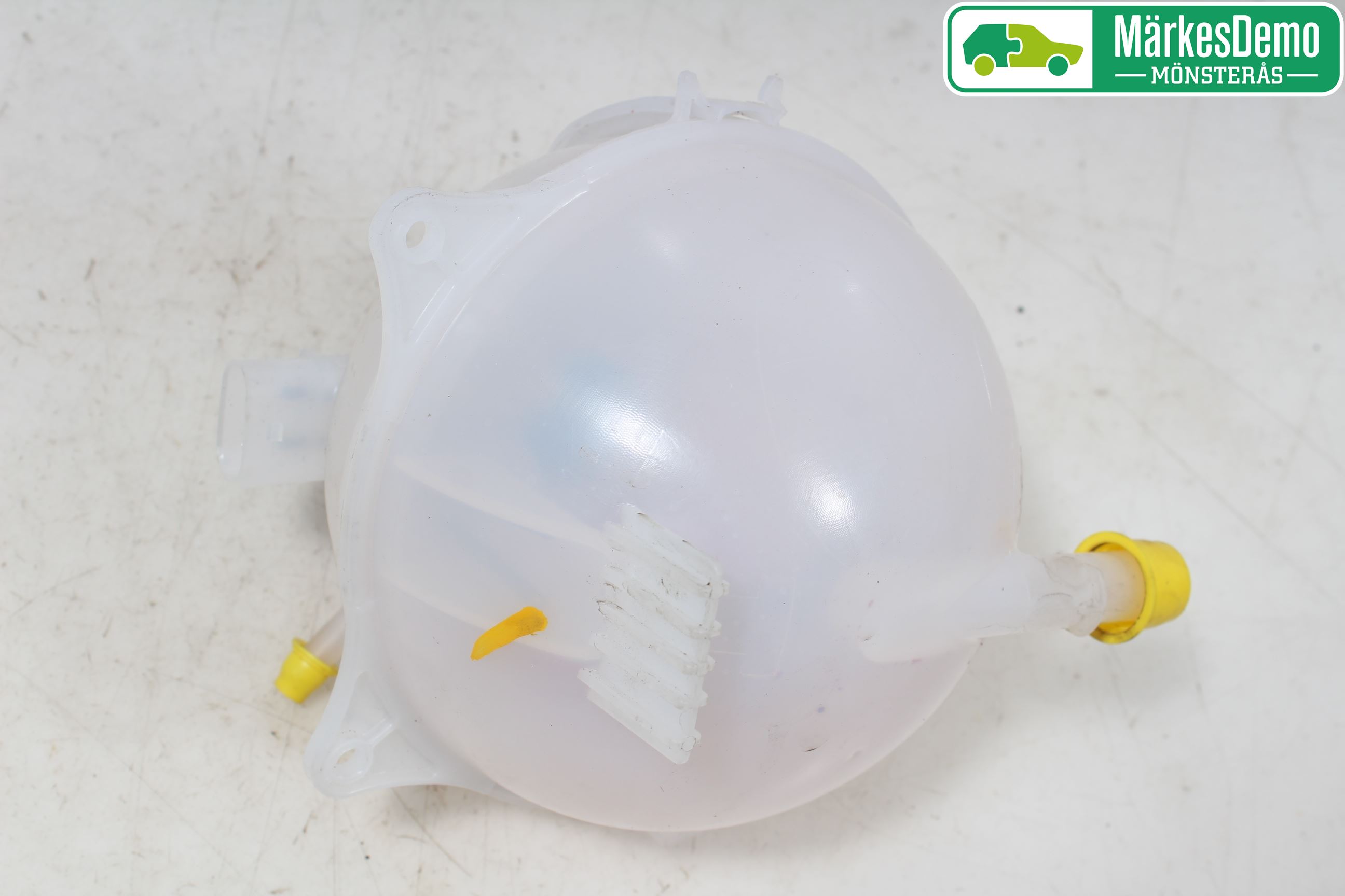 Volkswagen VW POLO 10-17 Expansionstank