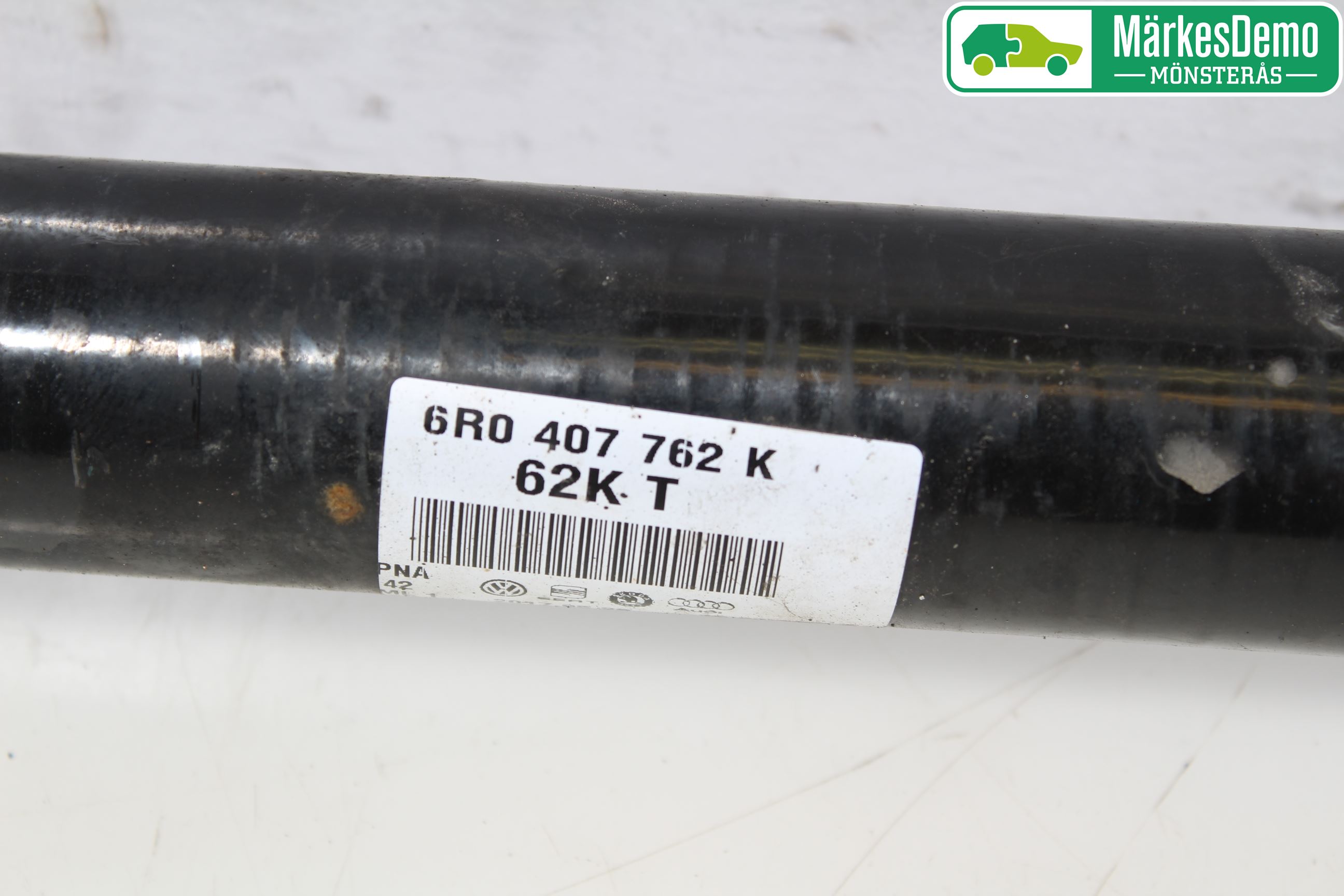 Volkswagen VW POLO 10-17 Drivaxel Fram Höger