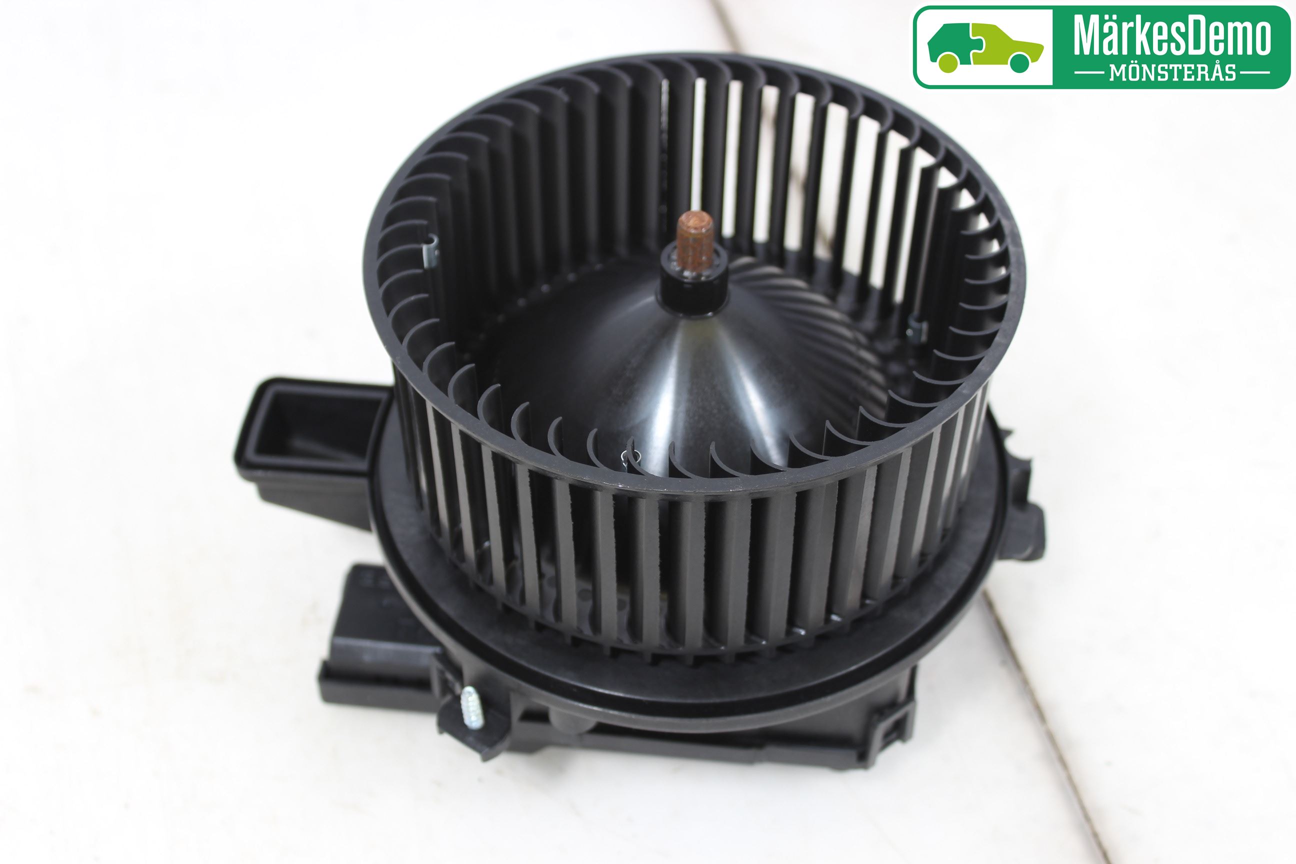 Audi A4/S4 B9 16-19 Värmefläkt