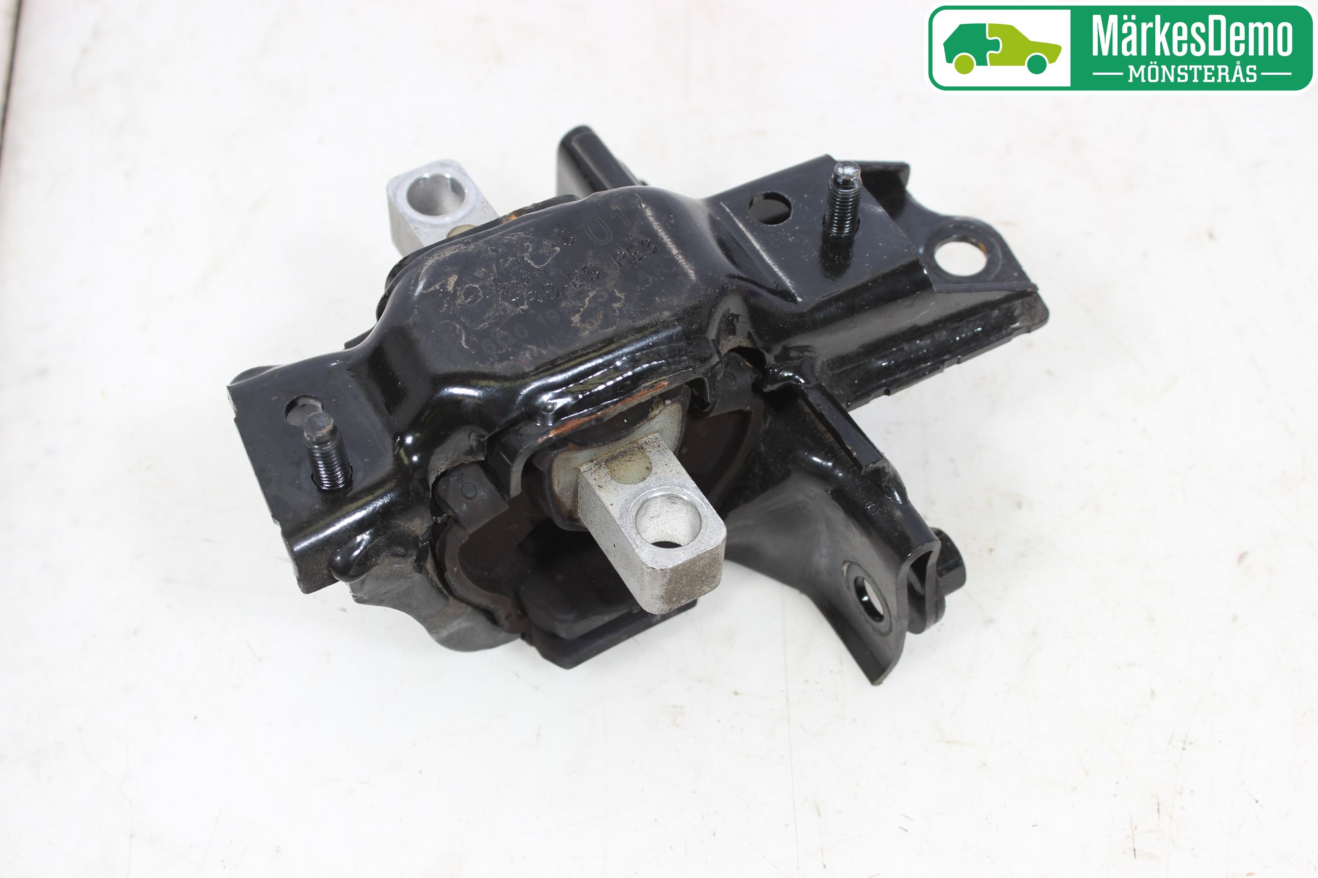 Volkswagen VW POLO 10-17 Växellådskudde