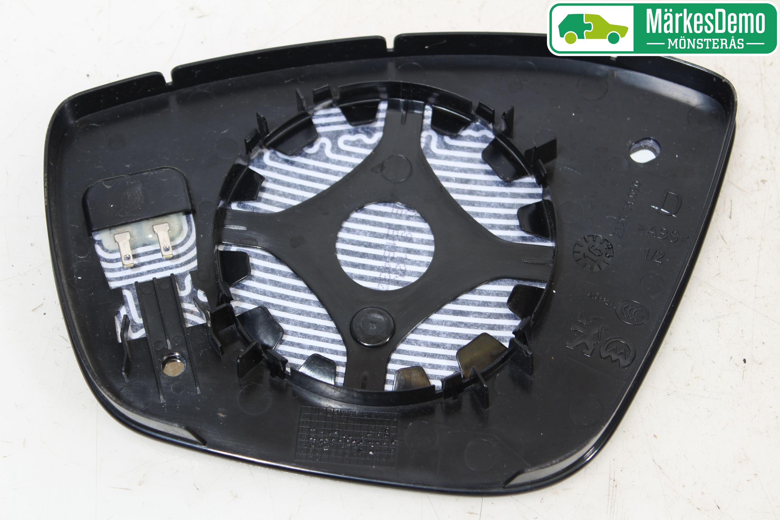 Peugeot 2008 13-20 Spegelglas Hö