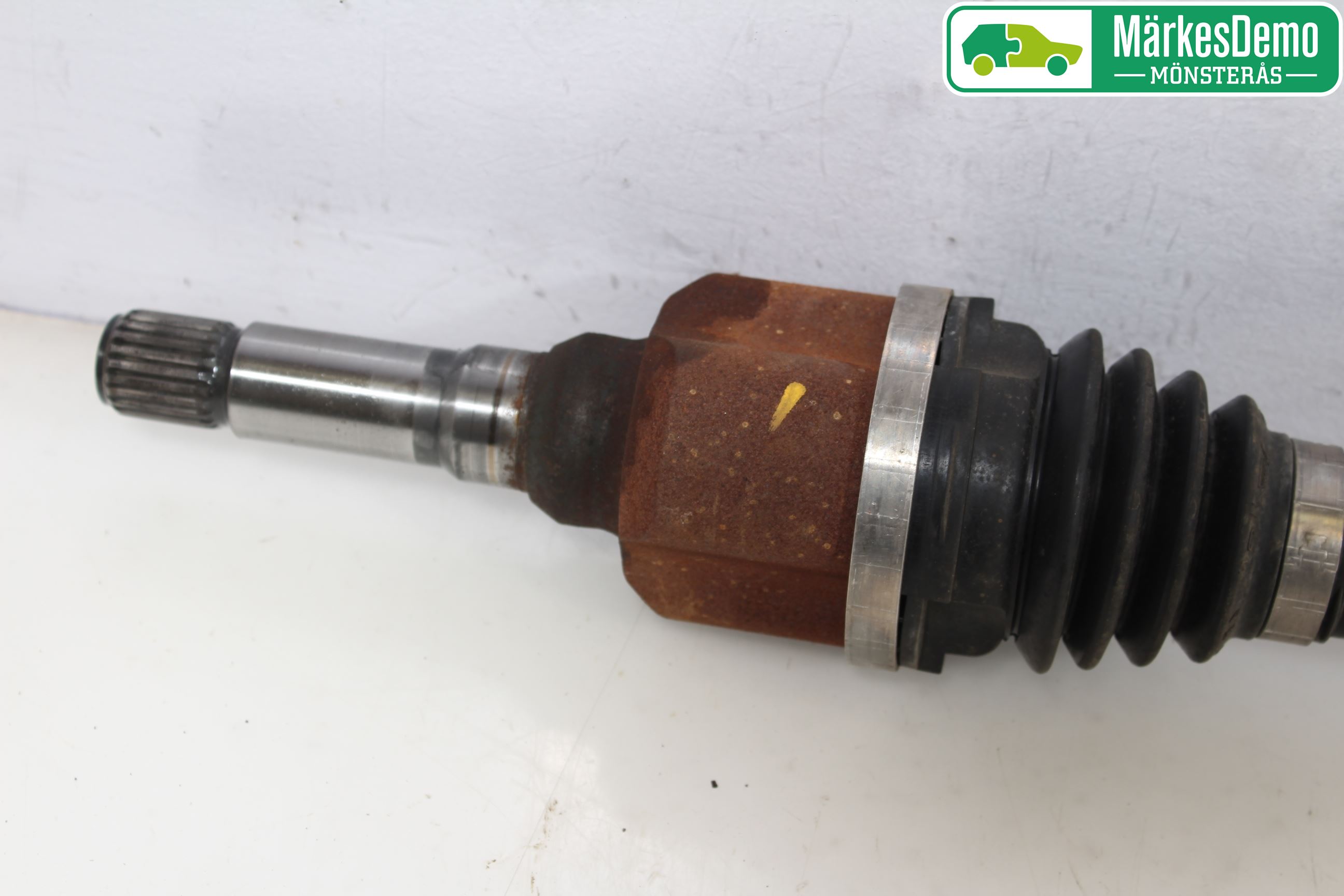 Peugeot 2008 13-20 Drivaxel Fram Höger