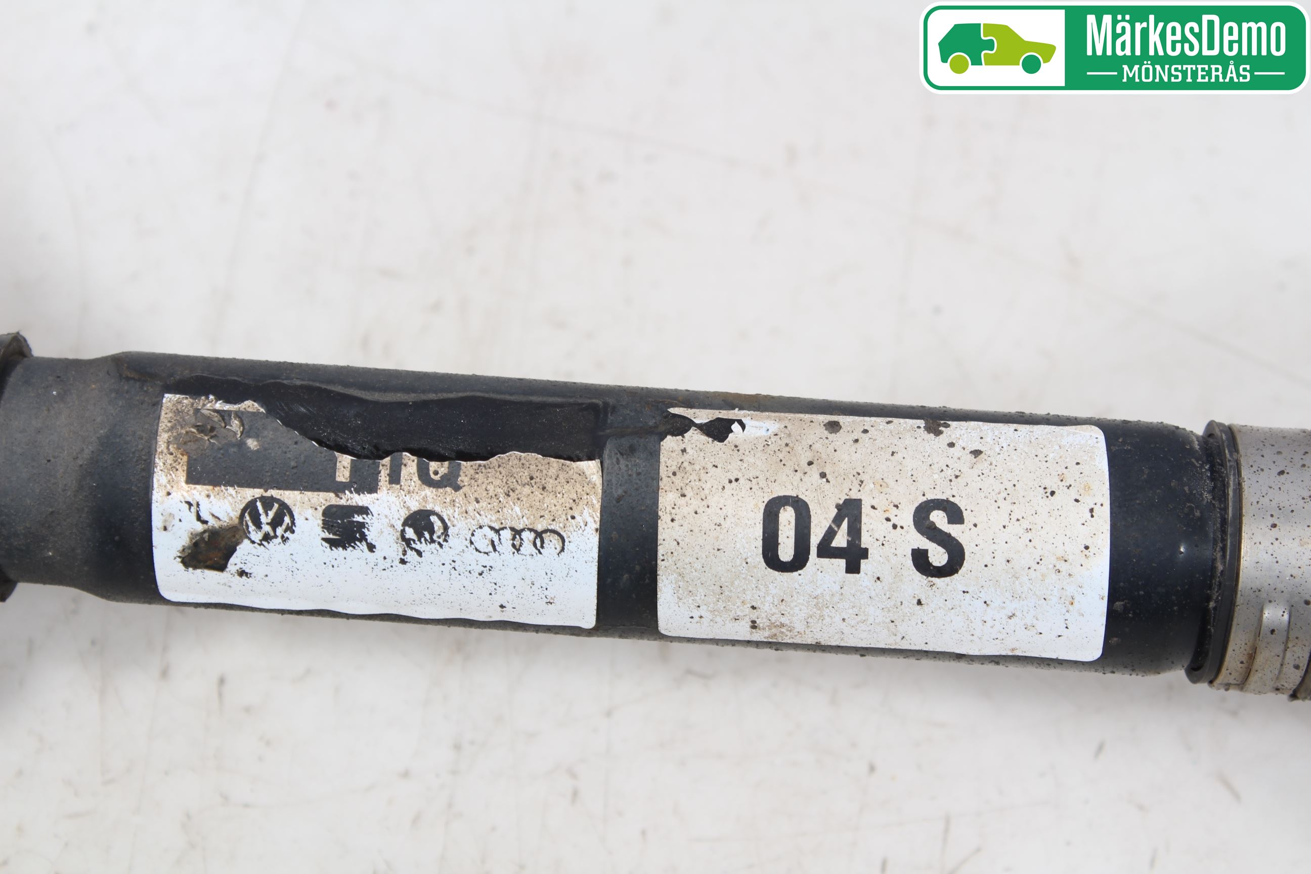 Audi A4/S4 08-11 Drivaxel Fram Vänster