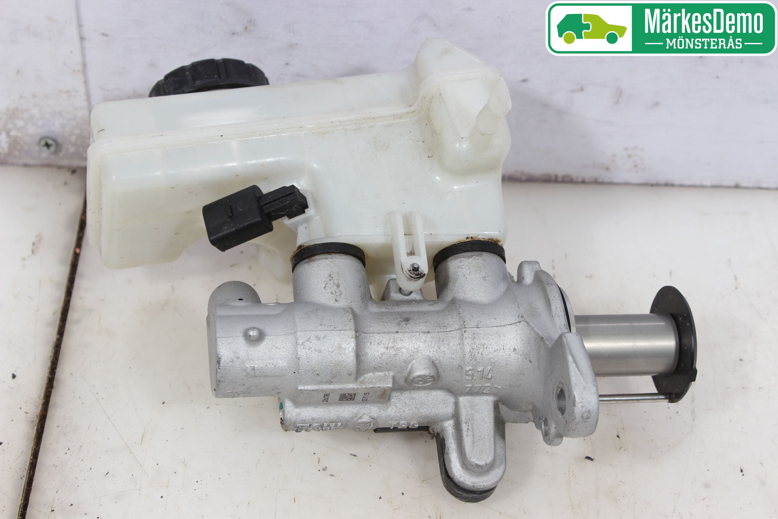 Volkswagen VW PASSAT 15-19 Broms Huvudcylinder