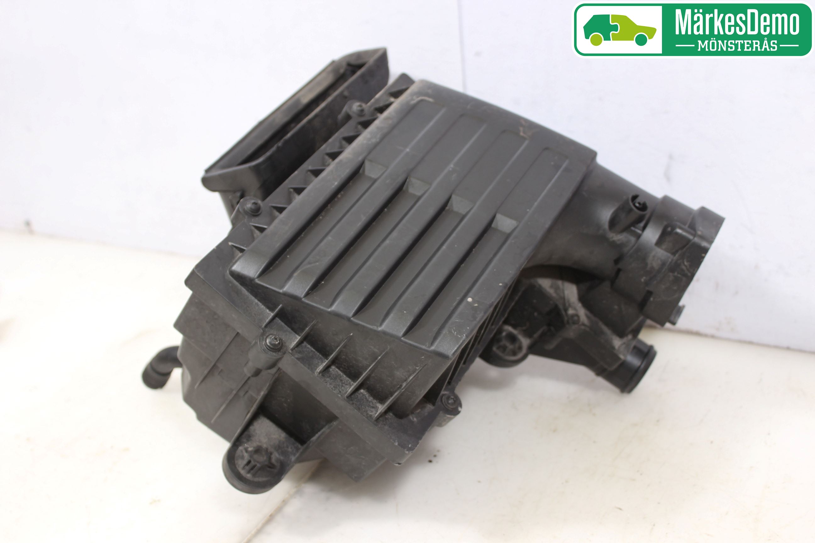 Volkswagen VW PASSAT 15-19 Luftrenare