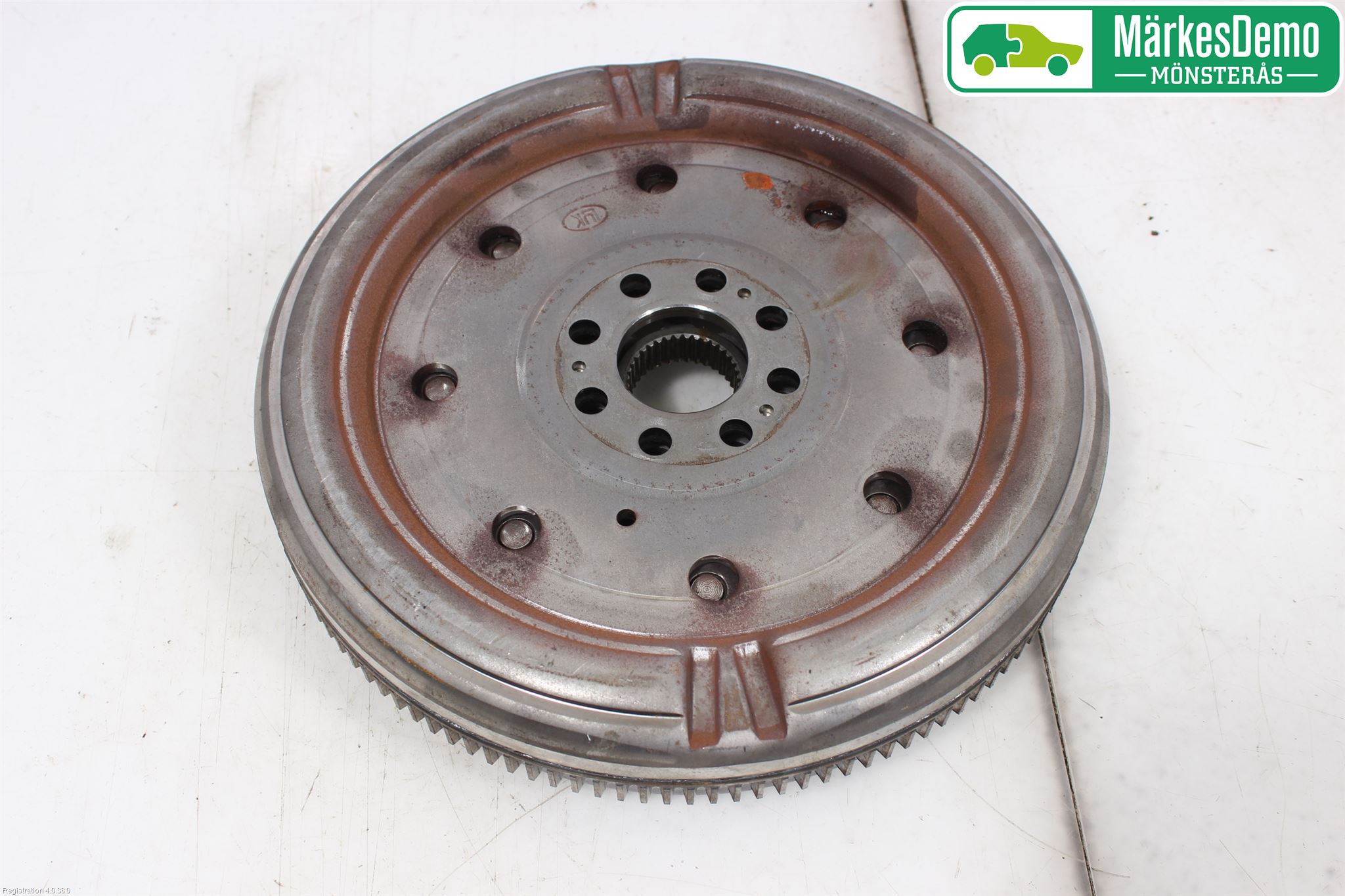 Volkswagen VW PASSAT 15-19 Svänghjul Aut