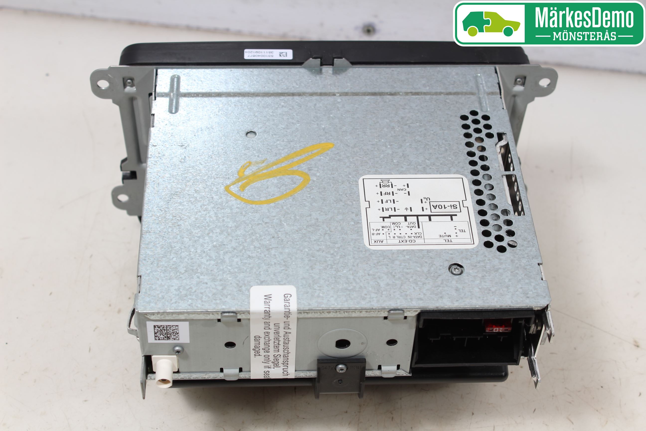 Volkswagen VW PASSAT 11-14 Radio