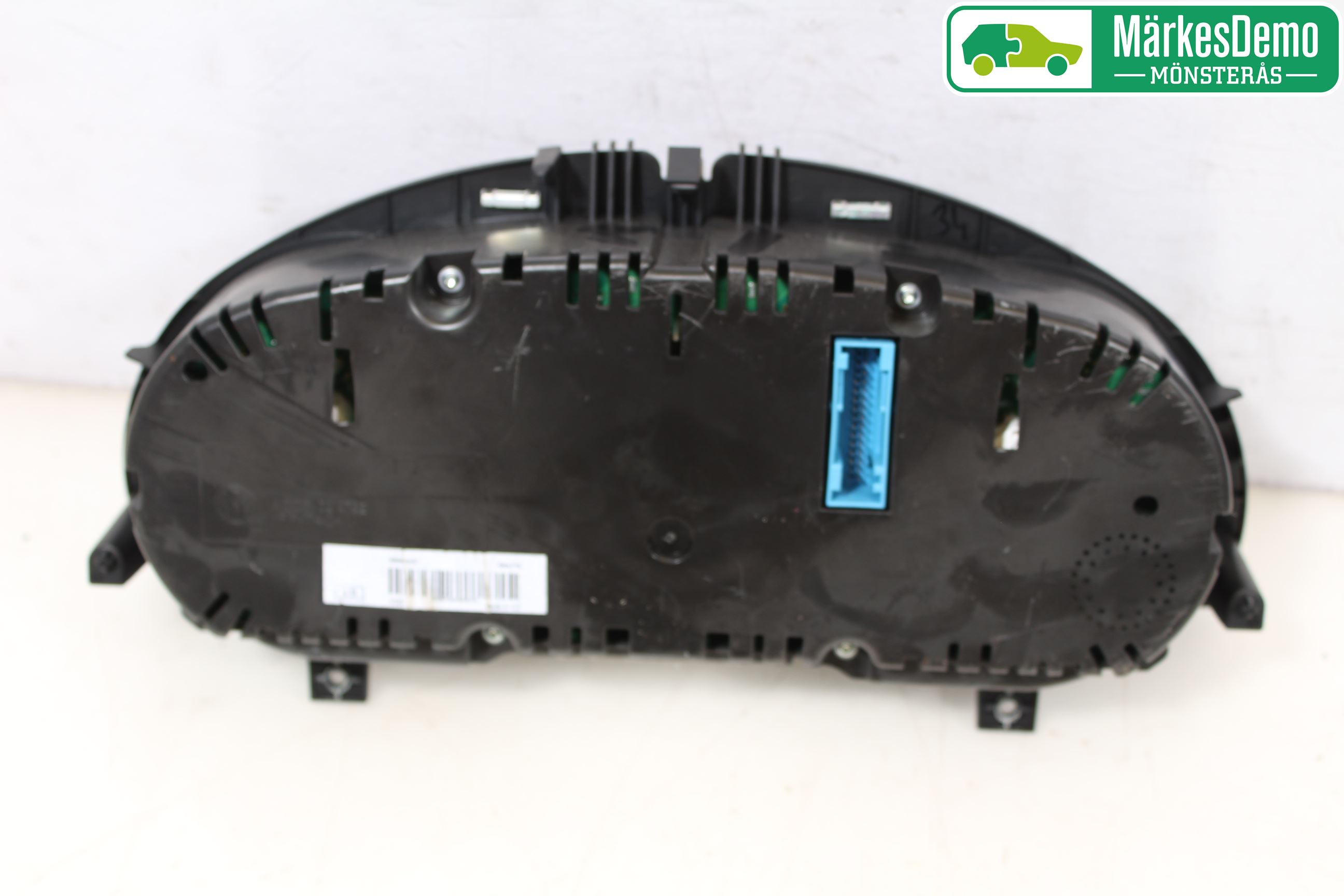 Volkswagen VW PASSAT 11-14 Instrument Komb