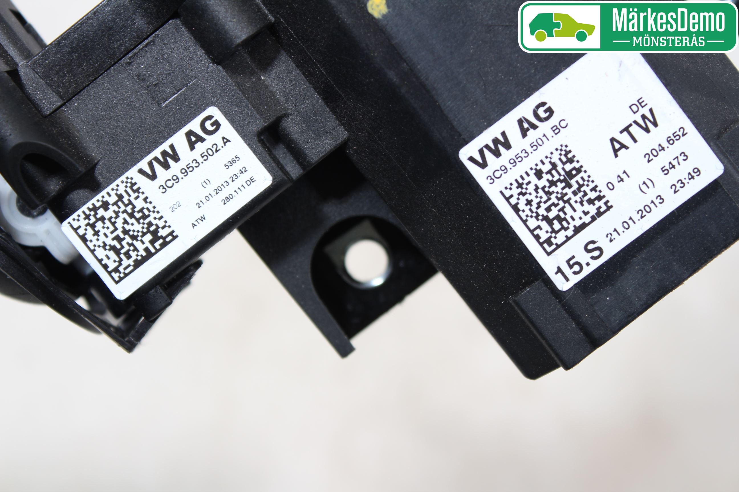 Volkswagen VW PASSAT 11-14 Spakcentral