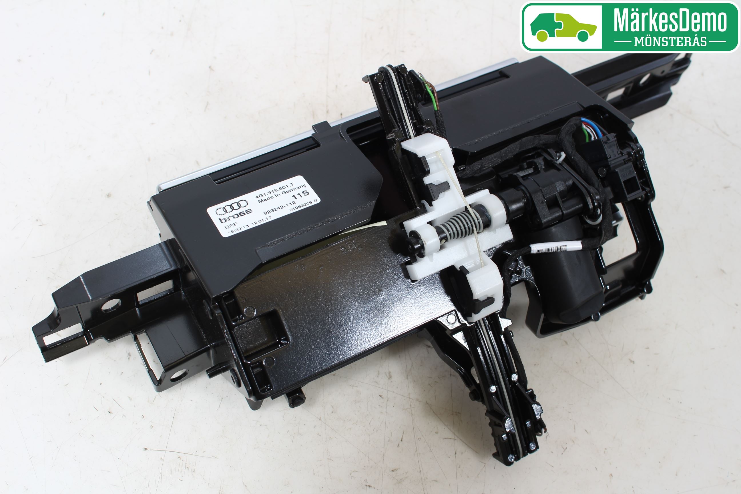 Audi A6/S6 4G 11-18 Bildskärm