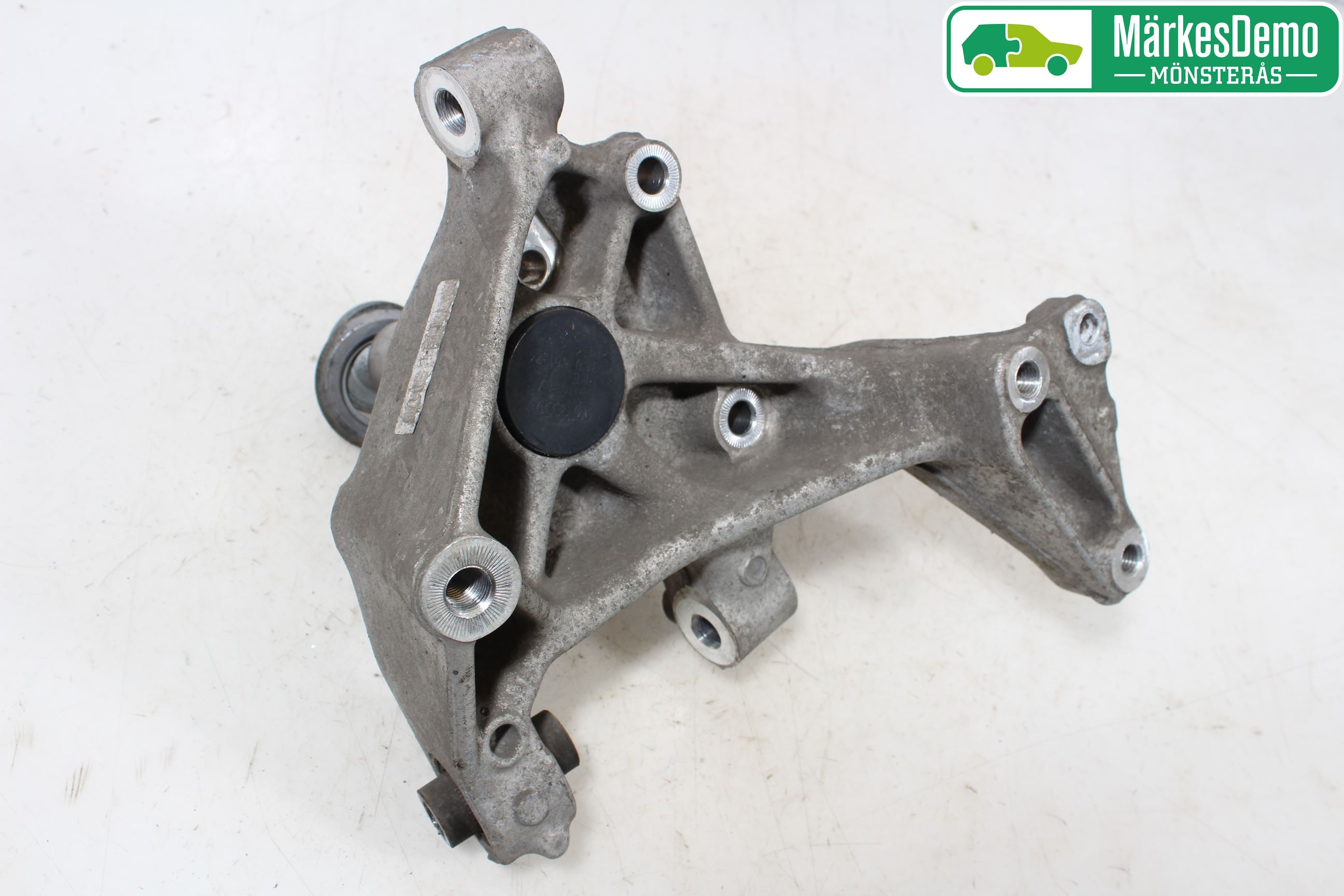 Skoda YETI Hjullagerhus-Spindel Vä B