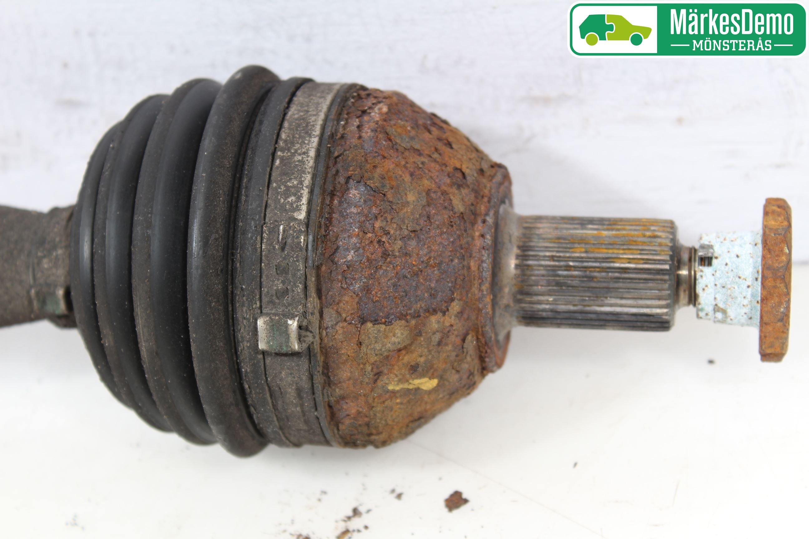 Skoda FABIA 07-14 Drivaxel Fram Höger