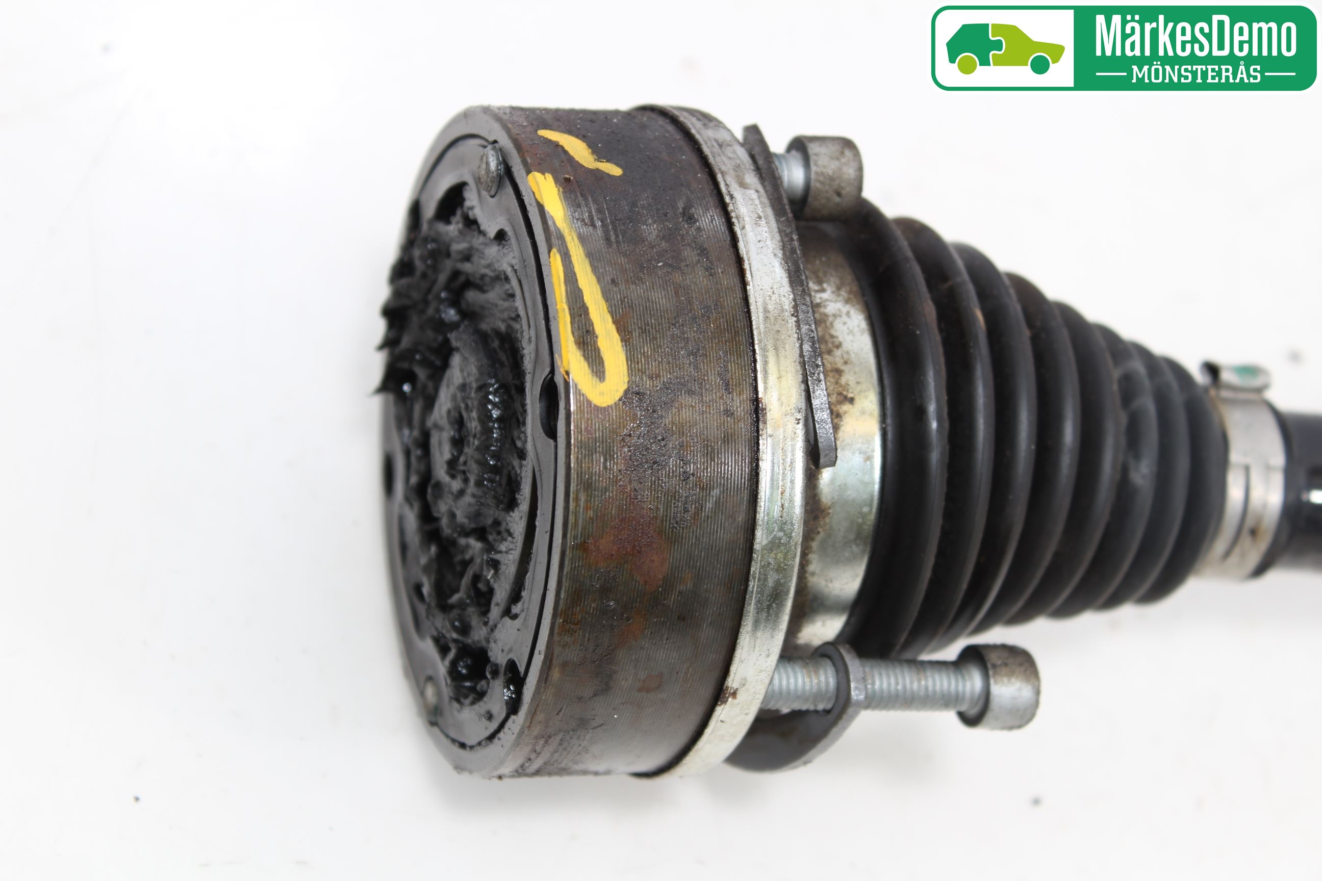 Skoda FABIA 07-14 Drivaxel Fram Vänster