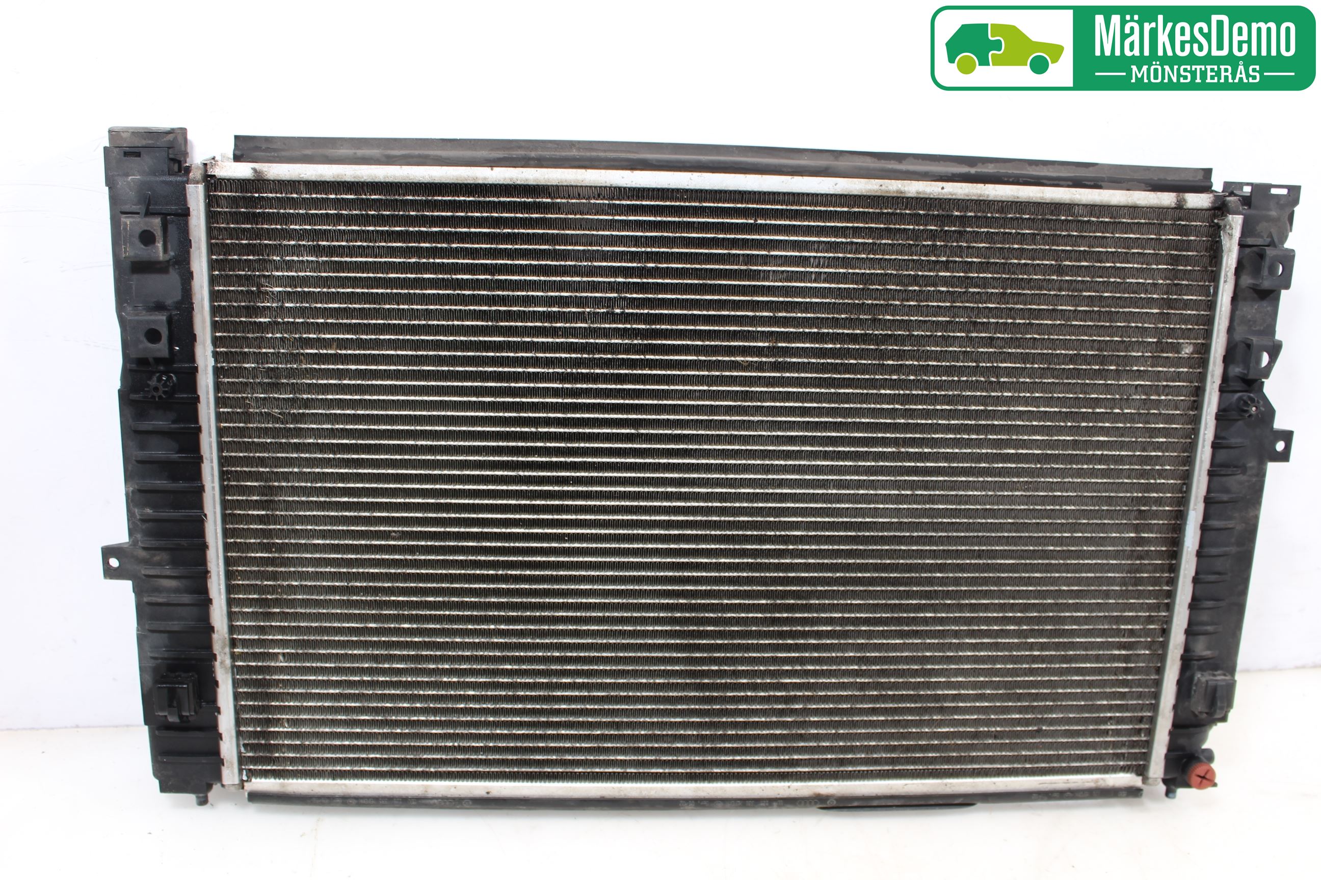 Volkswagen VW PASSAT 01-05 Kylare Man