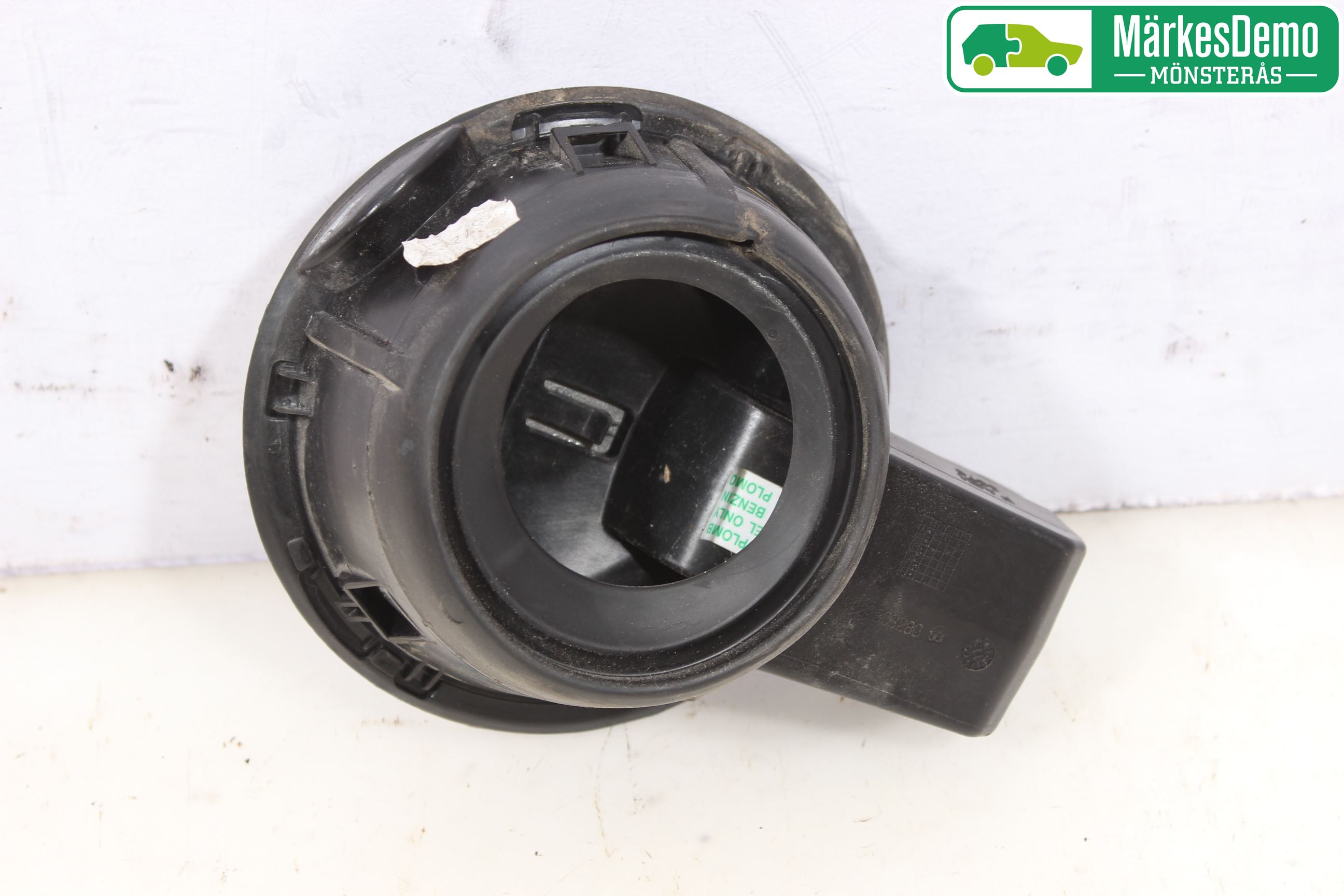 Peugeot 3008 09-16 Tanklucka