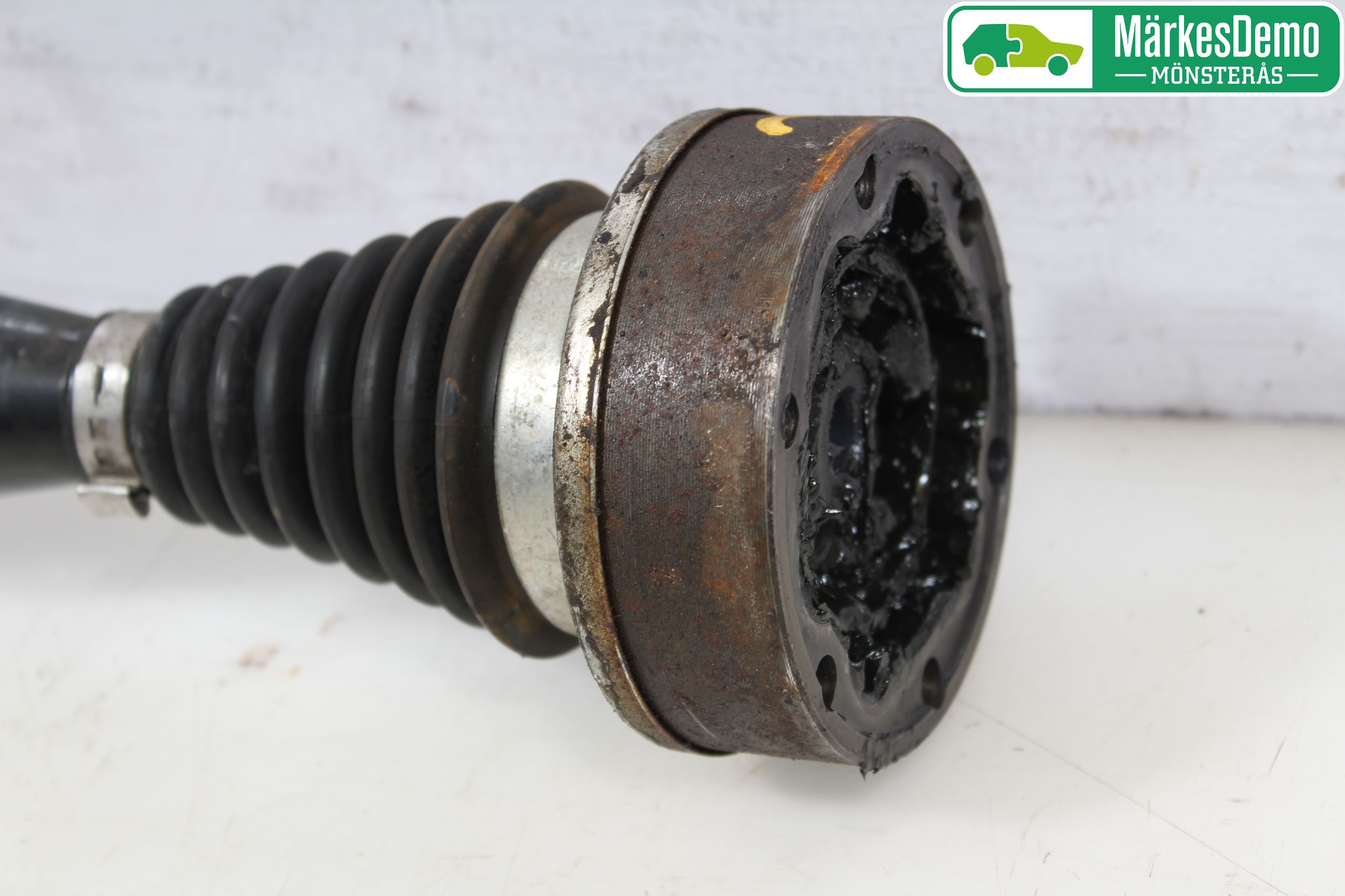 Skoda FABIA 07-14 Drivaxel Fram Höger