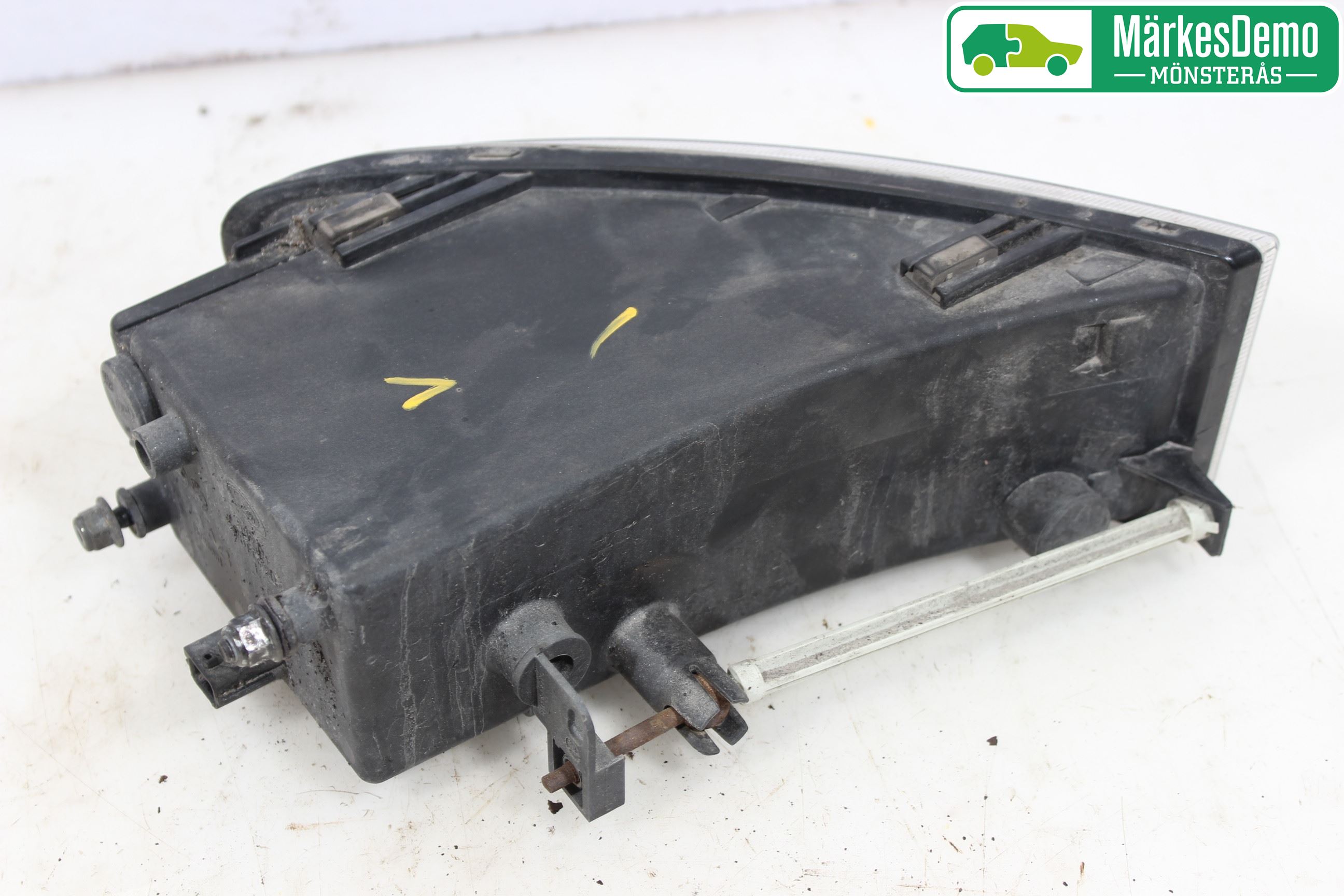 Saab 9-3 VER 2 Dimljus-Varselljus Fram