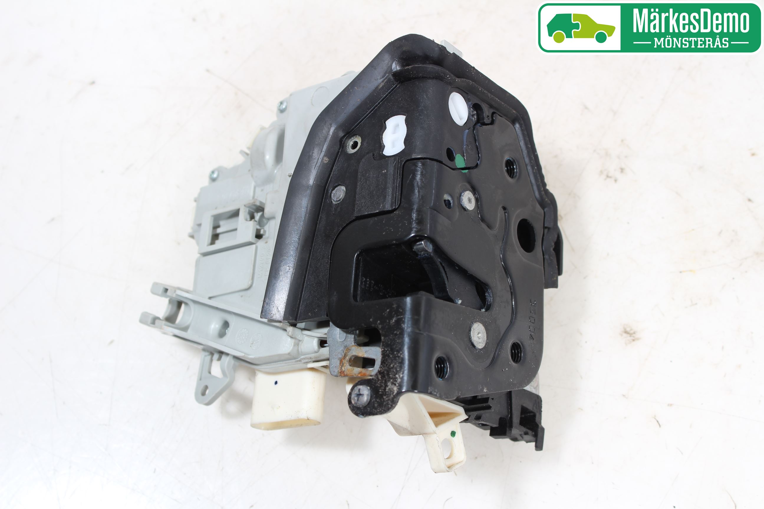 Audi A6/S6 4G 11-18 Låskista-Dörrlås